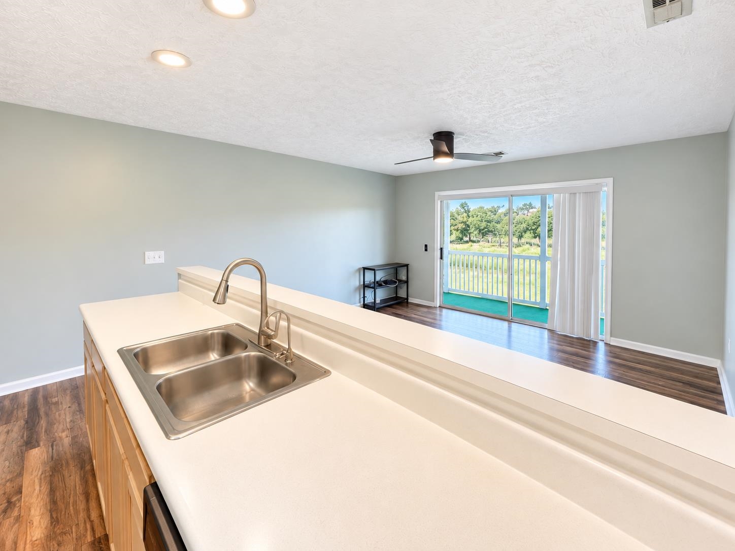 597 Blue River Ct. Property Photo 10
