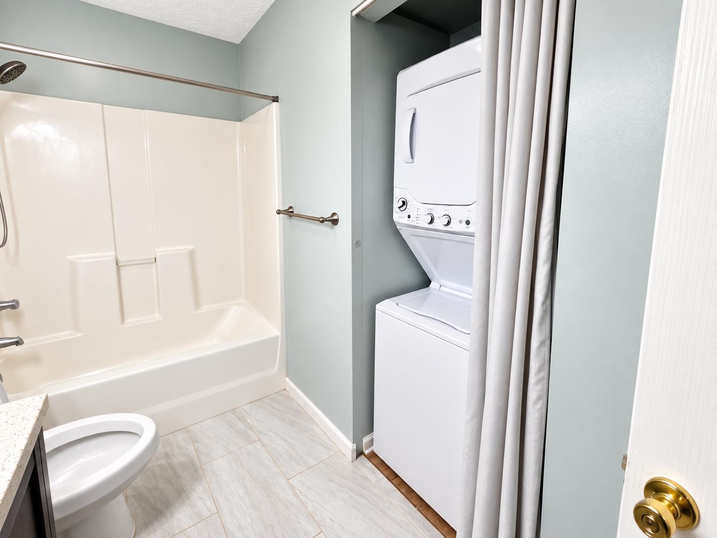 597 Blue River Ct. Property Photo 19