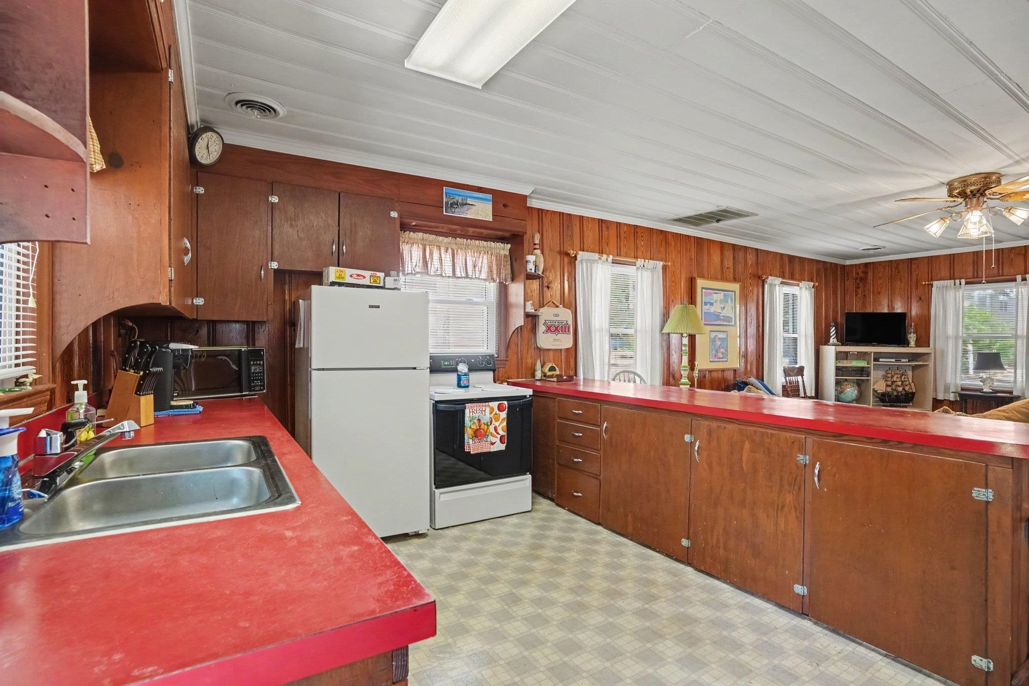113 N 9th Ave. Property Photo 11
