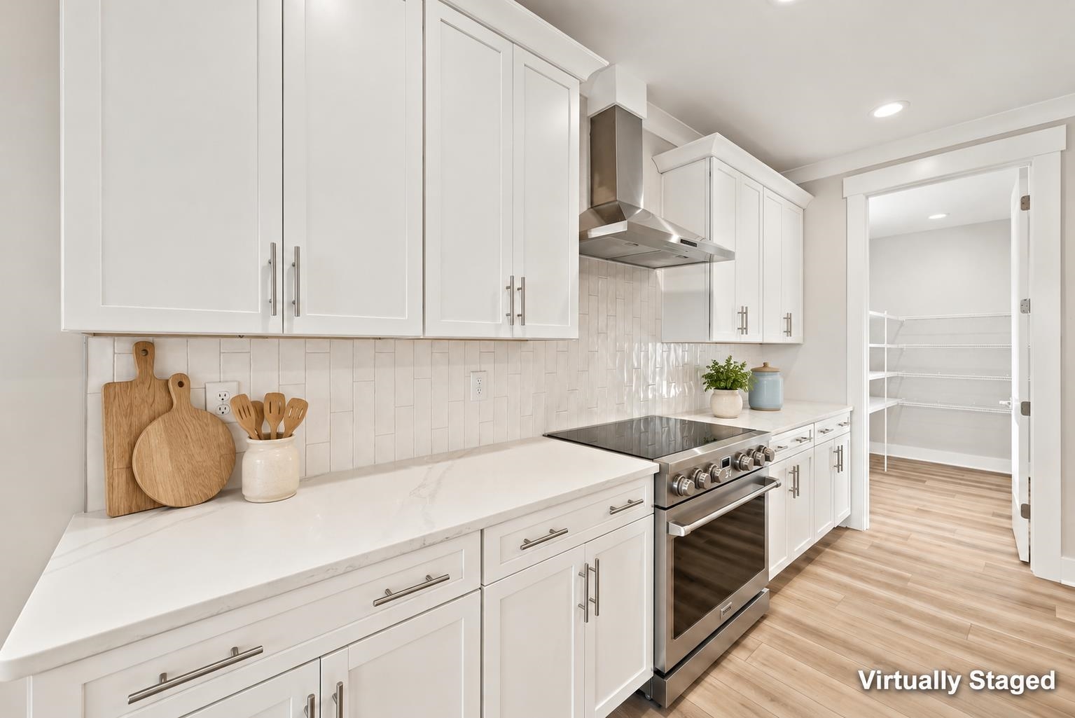 2012 Spring Valley Ct. Property Photo 7