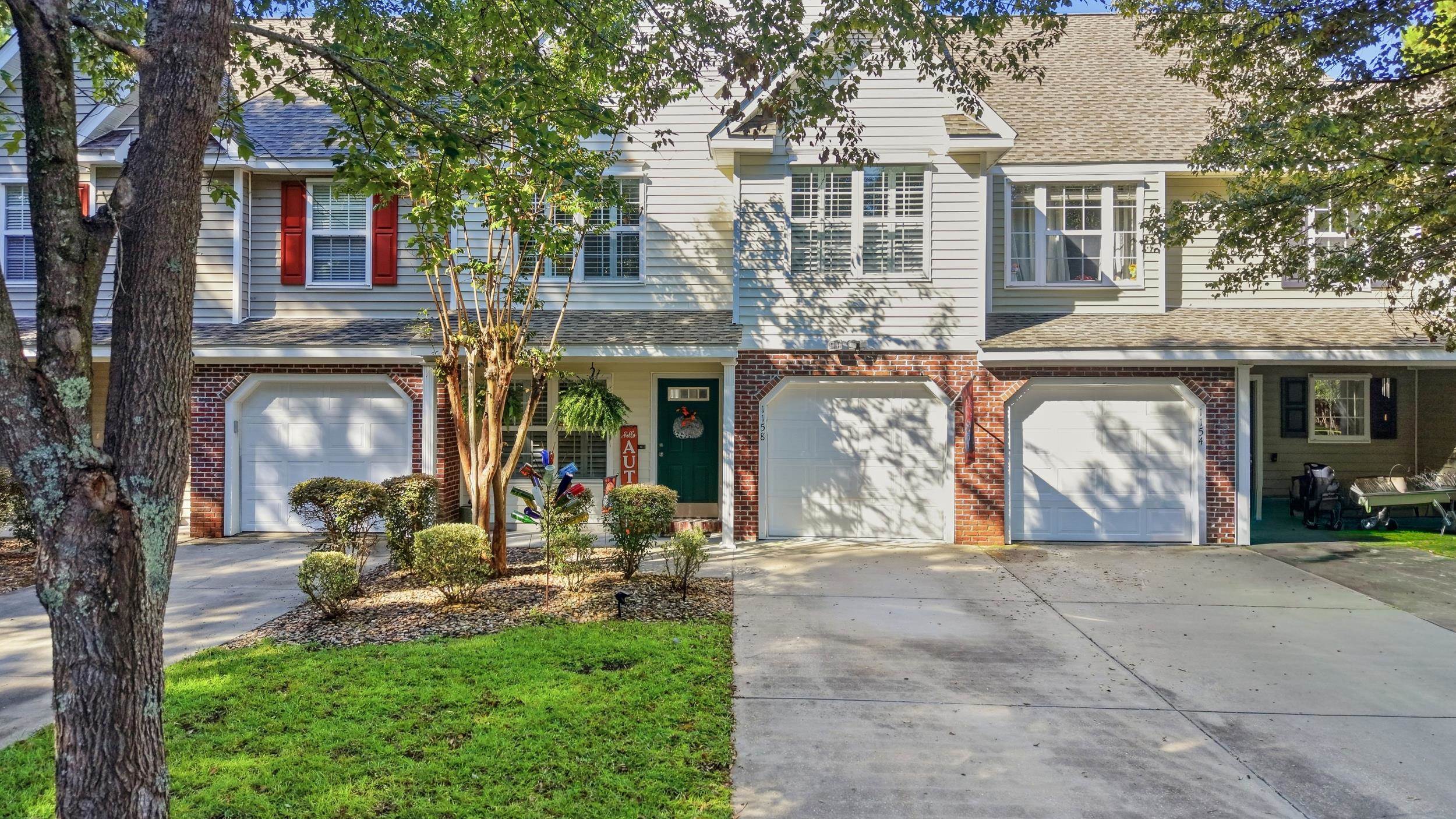1158 Stanton Pl. Property Photo 2