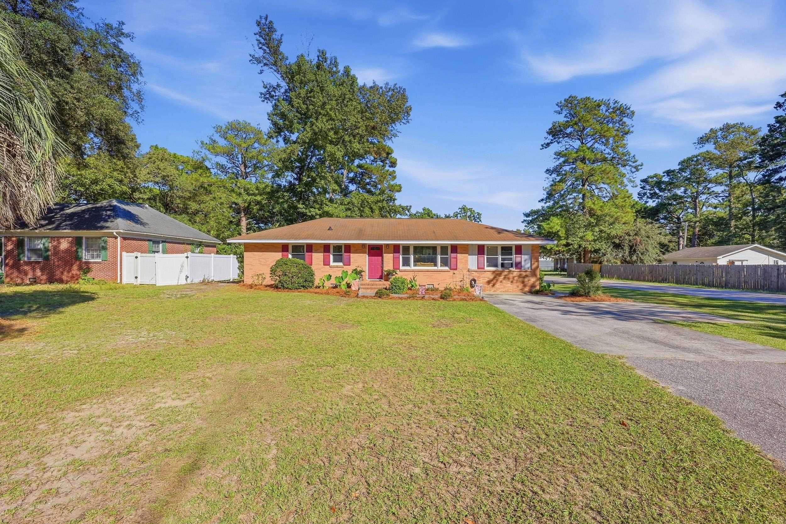 2501 Withers St. Property Photo 2