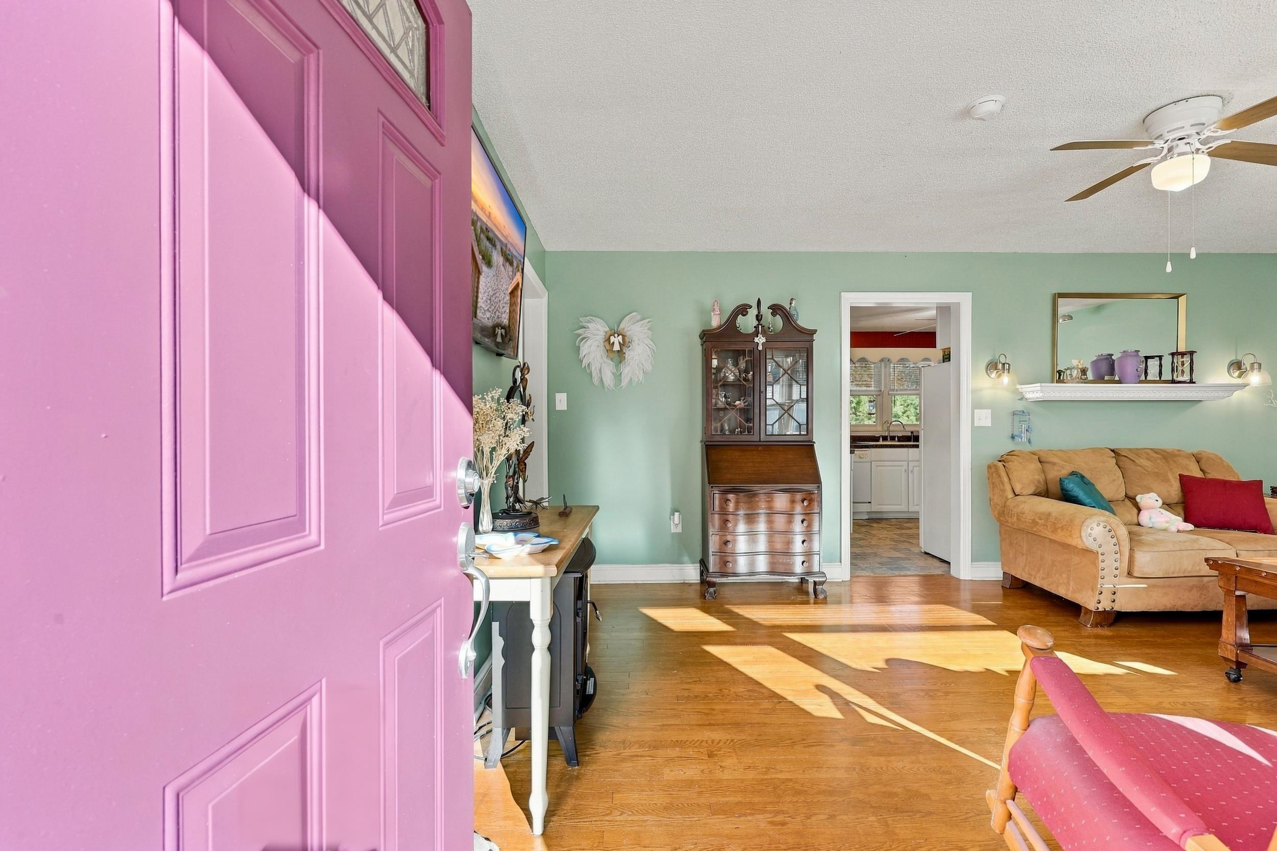 2501 Withers St. Property Photo 5