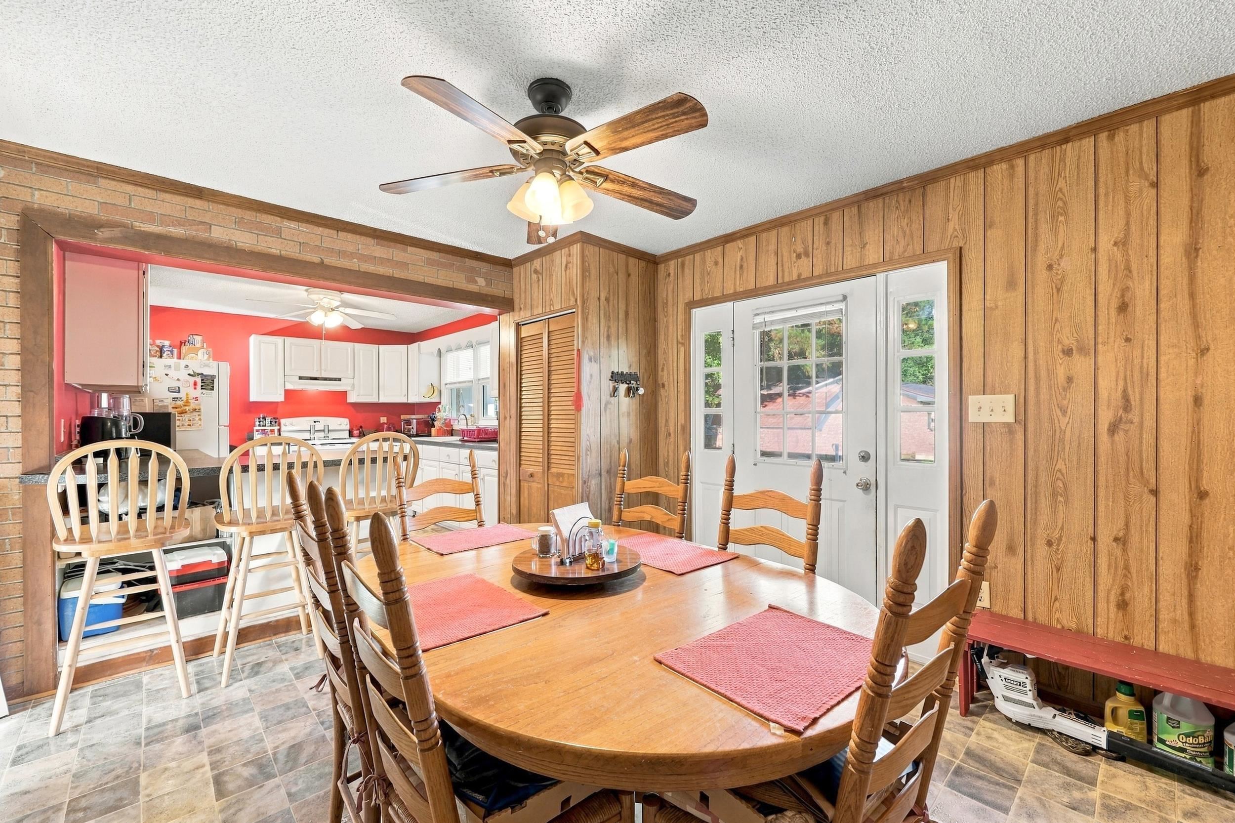 2501 Withers St. Property Photo 14