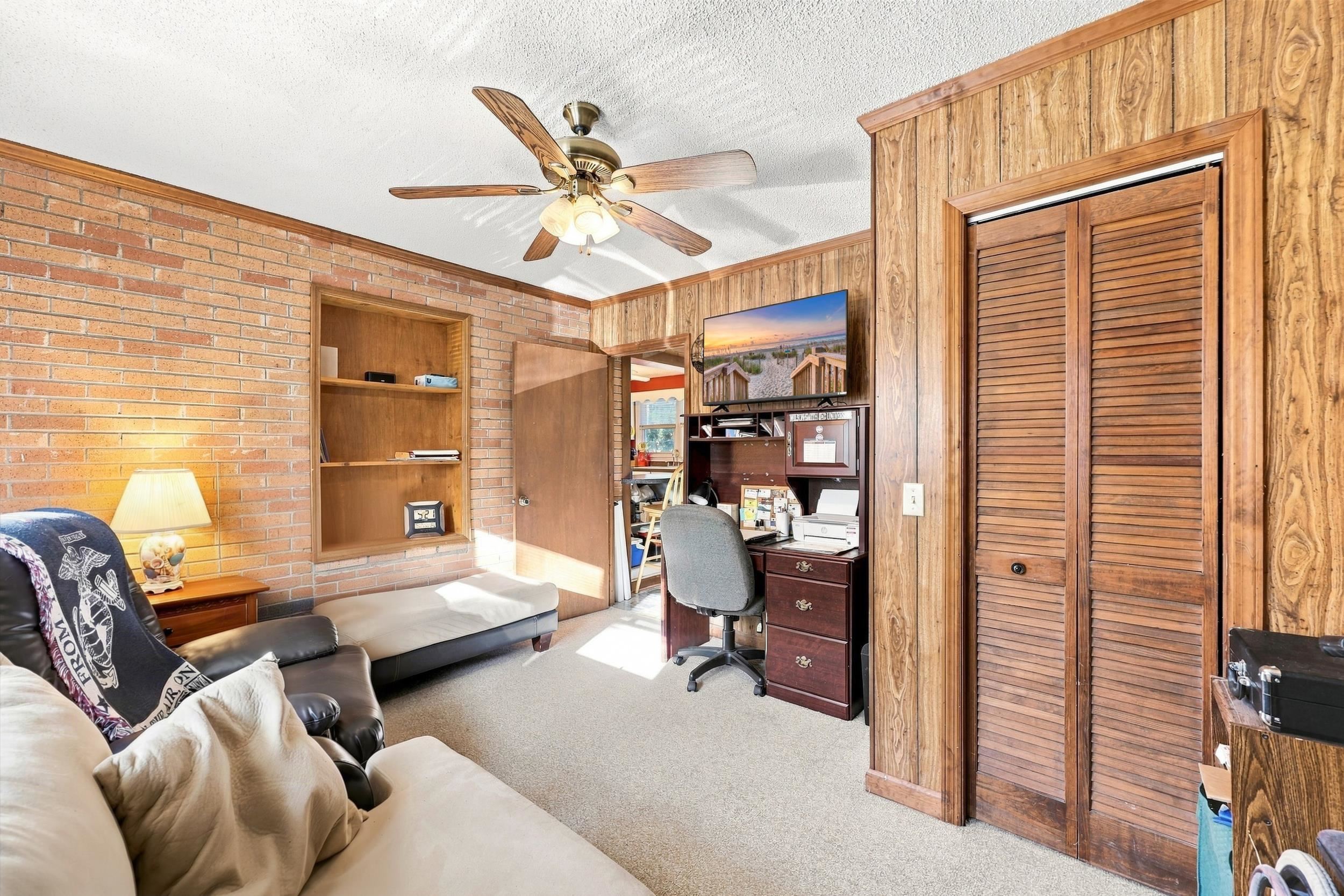 2501 Withers St. Property Photo 16