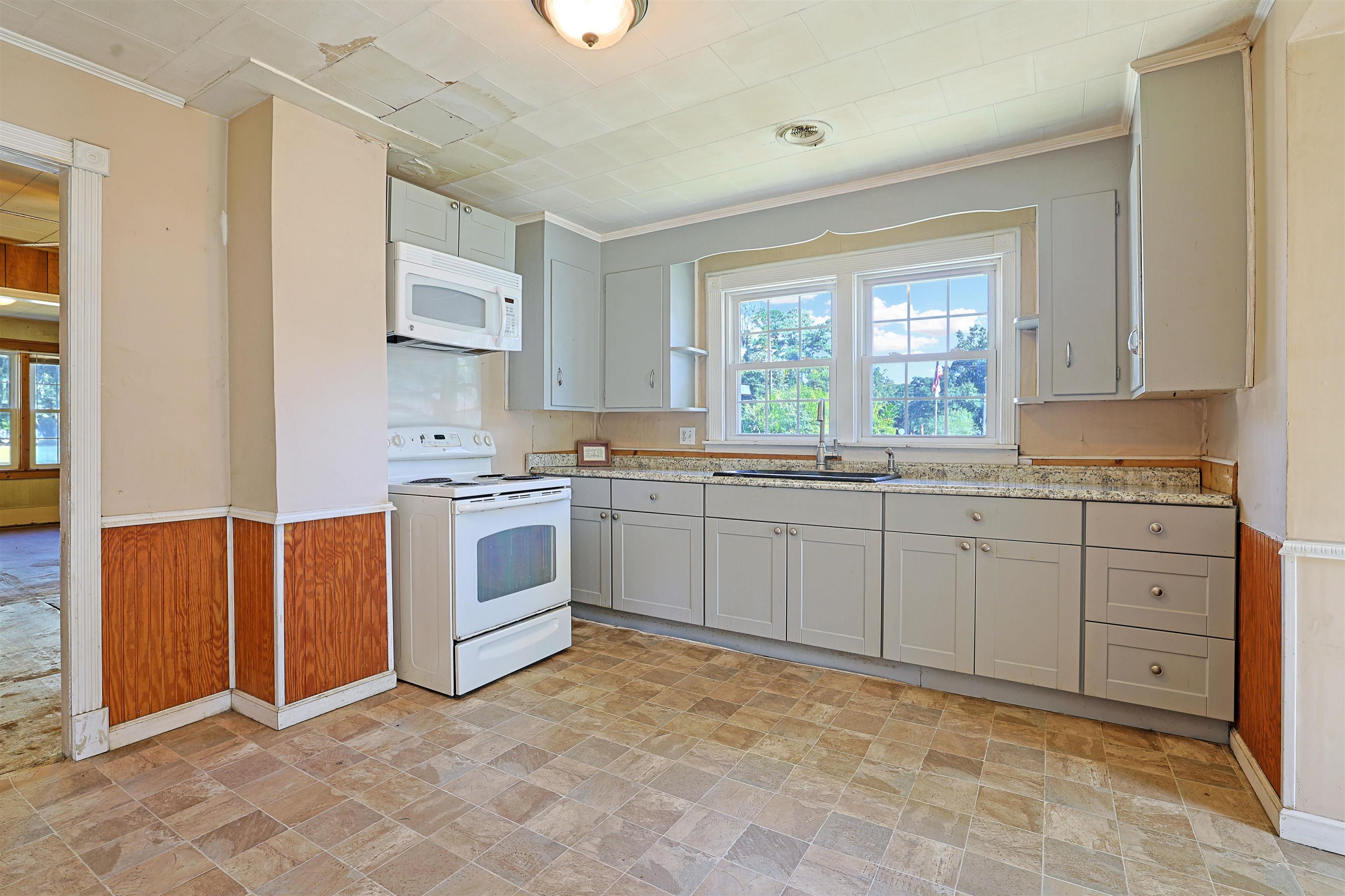 2507 9th Ave. Property Photo 5