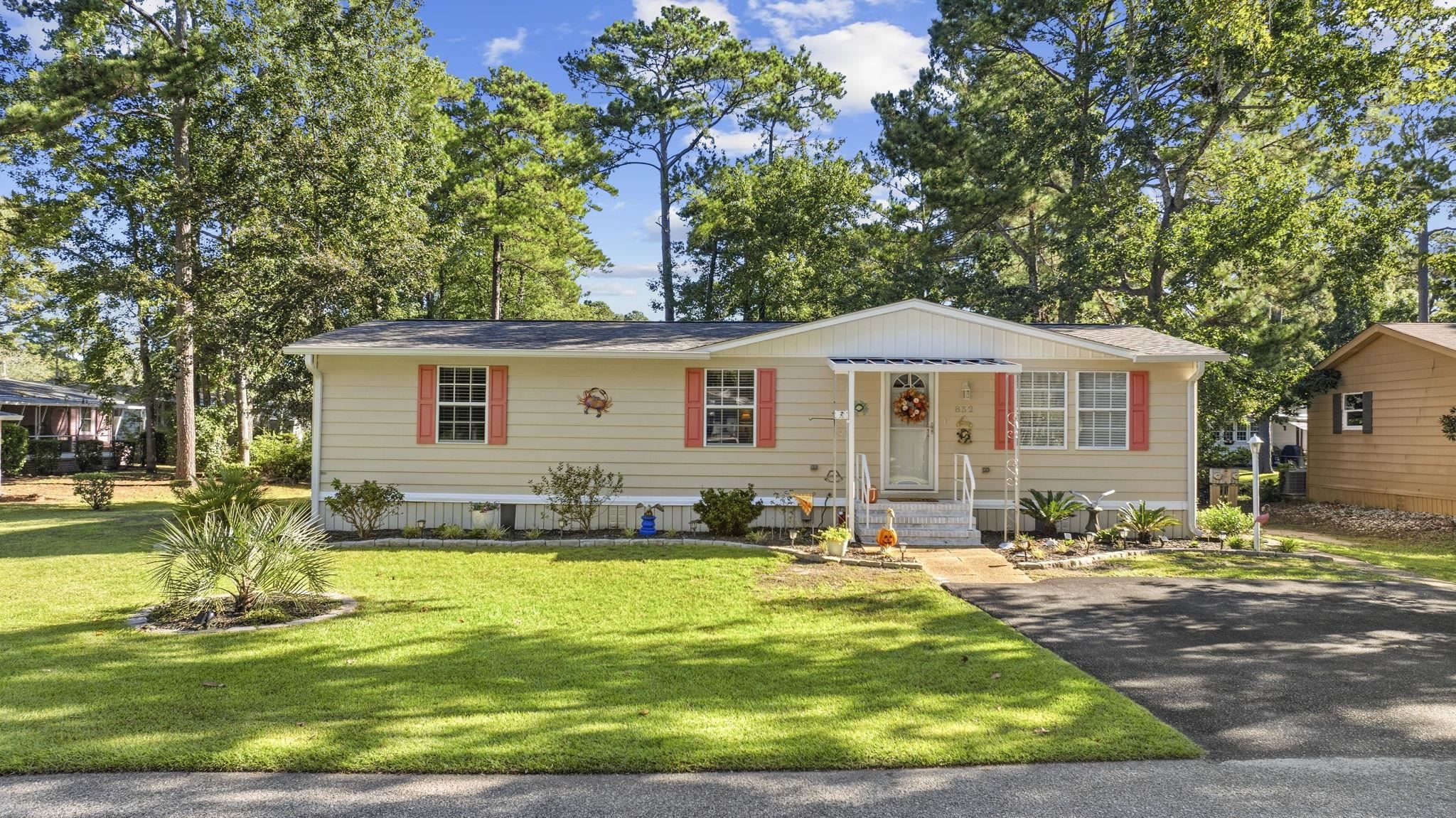 852 Raleigh Trail Property Photo 1