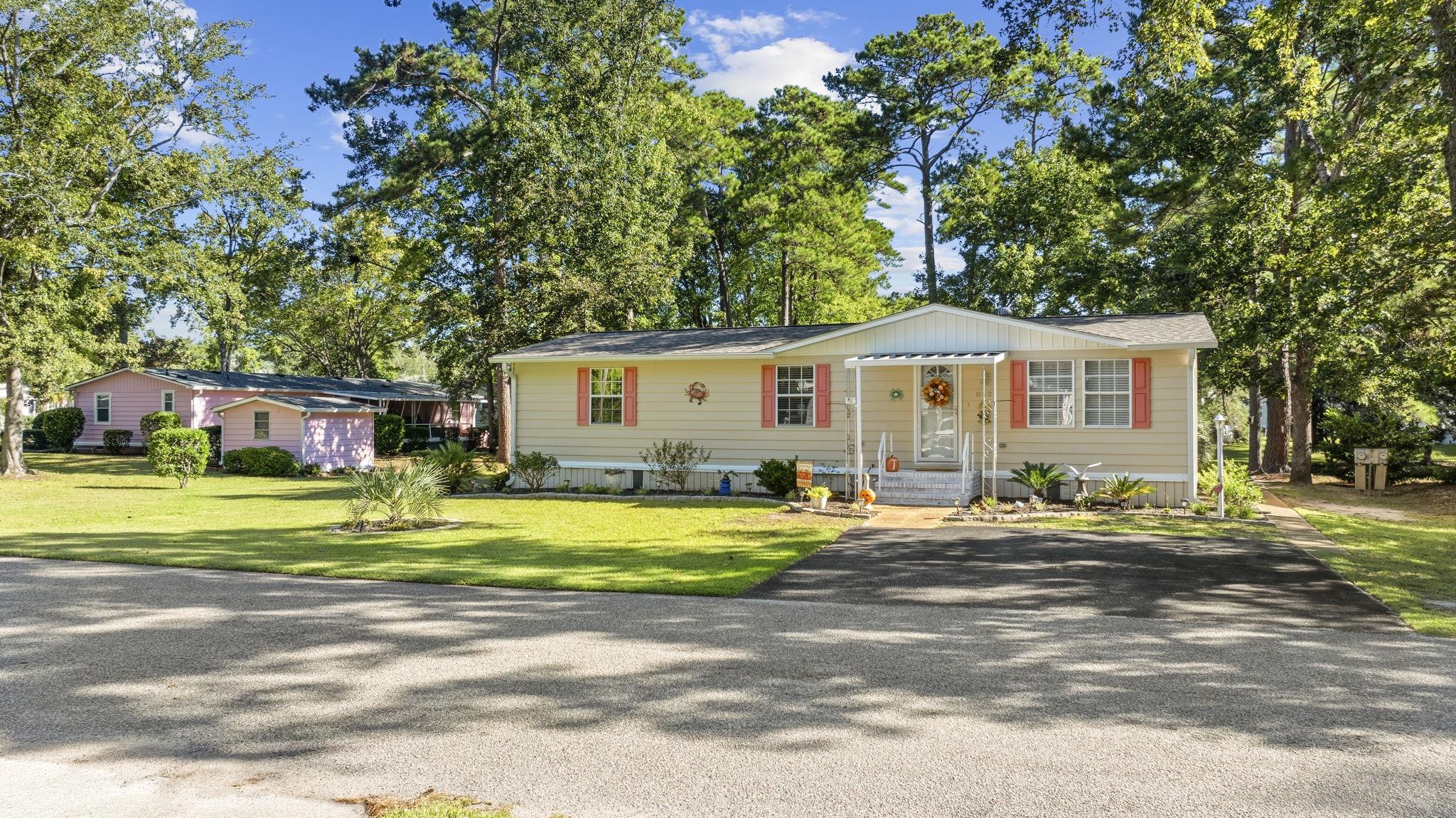 852 Raleigh Trail Property Photo 2
