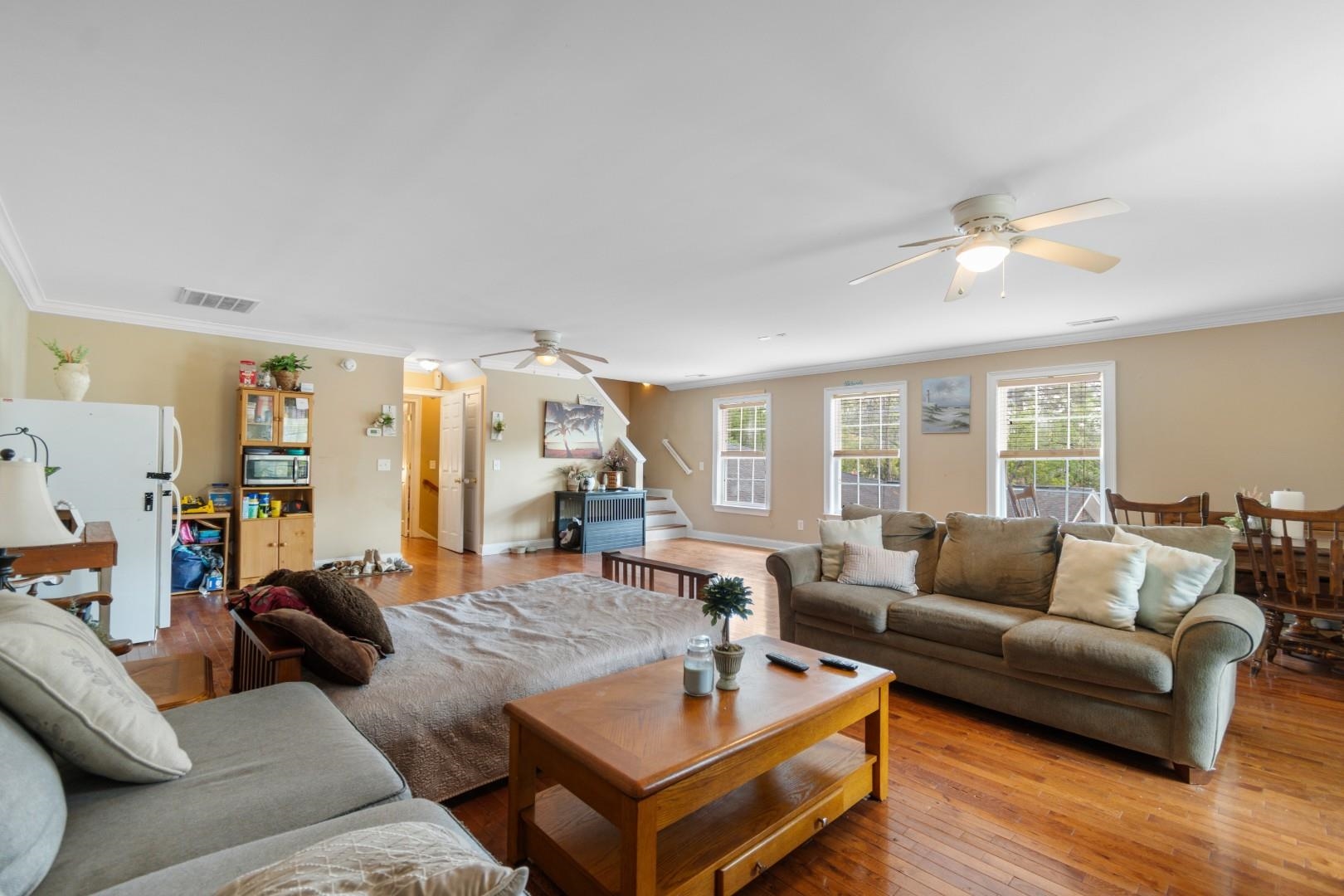 146 University Dr. Property Photo 27
