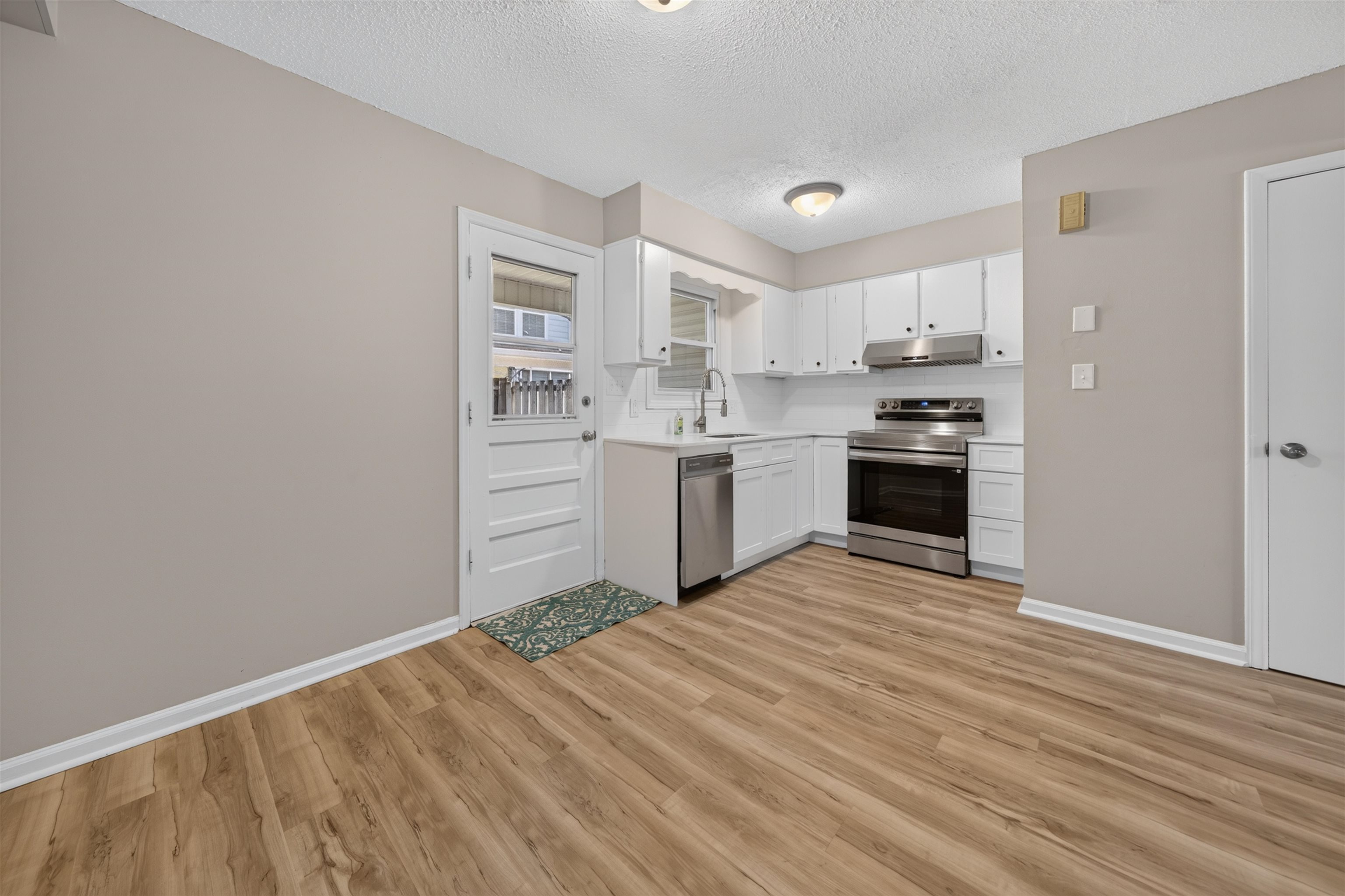 6310 Wedgewood St. Property Photo 40