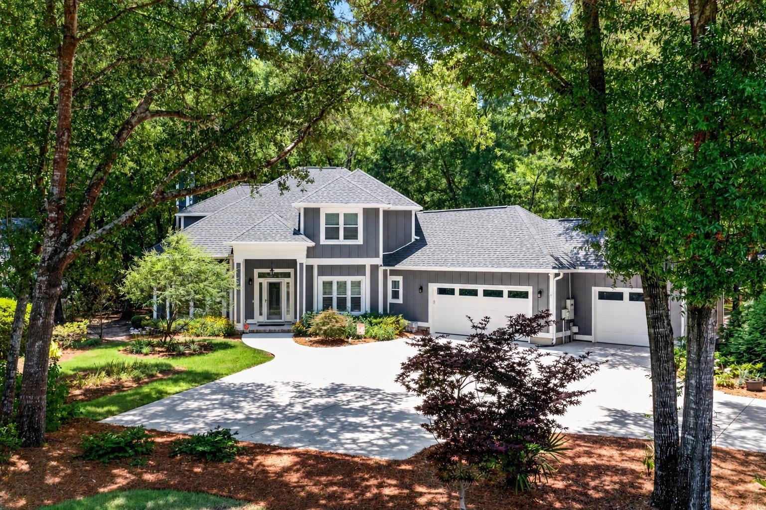 1142 Club Circle Dr. Property Photo 1