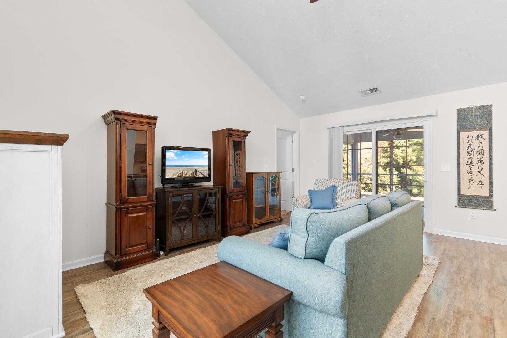 391 Leste Rd. Property Photo 10
