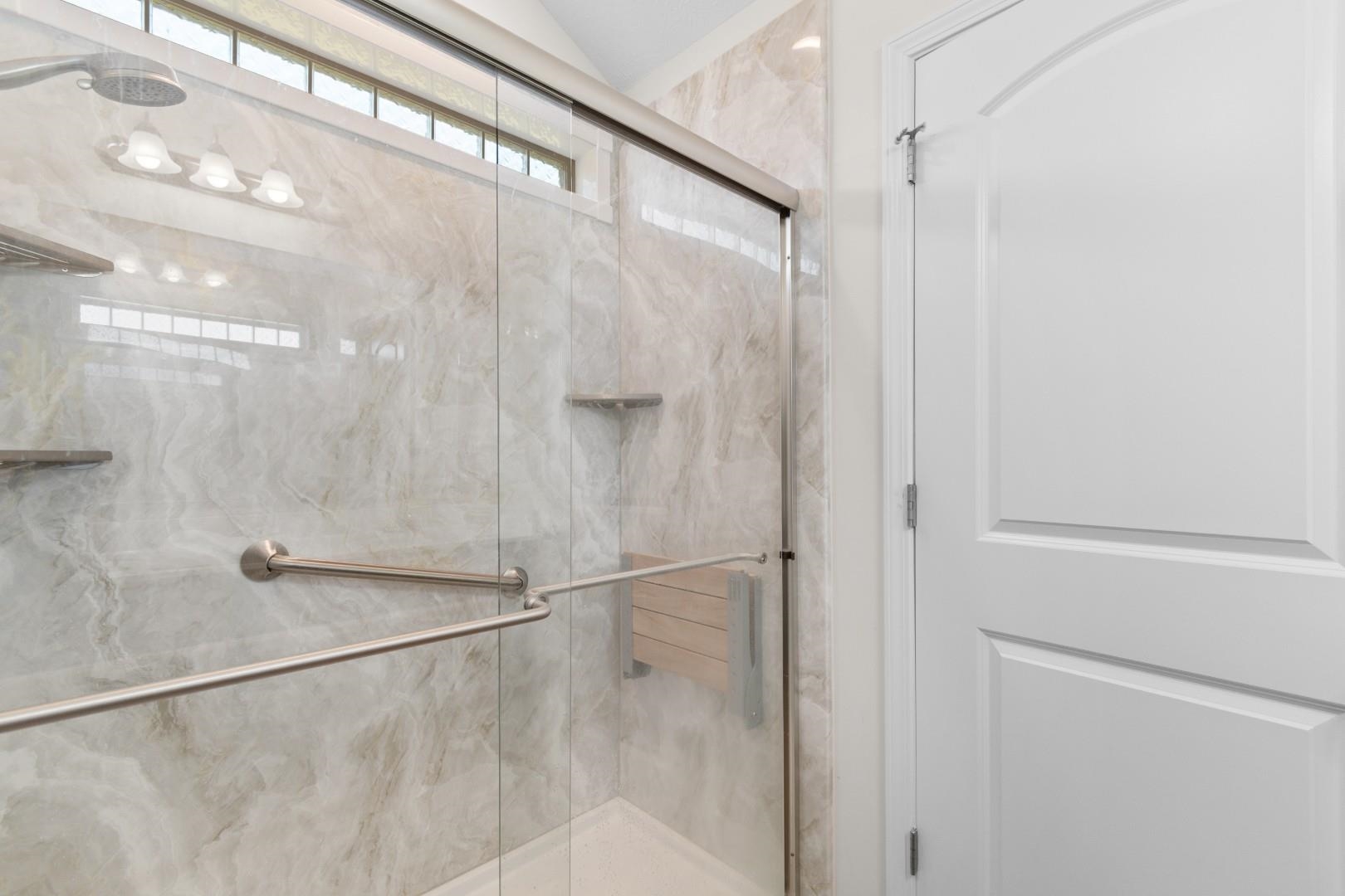 391 Leste Rd. Property Photo 16