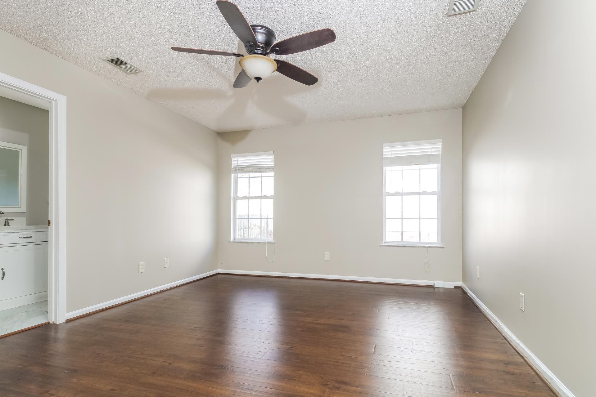2753 Winterbrook Dr Property Photo 4