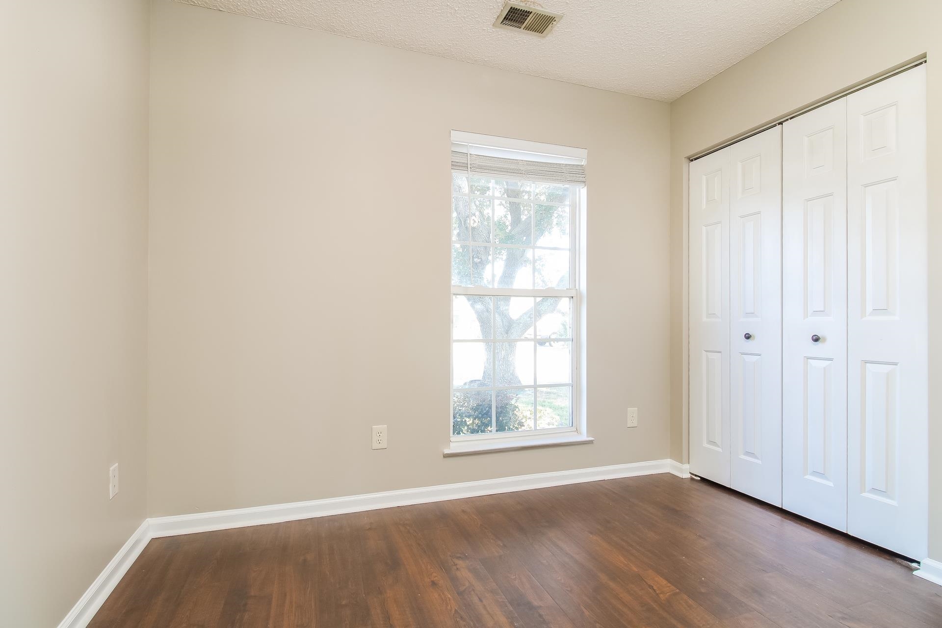 2753 Winterbrook Dr Property Photo 13