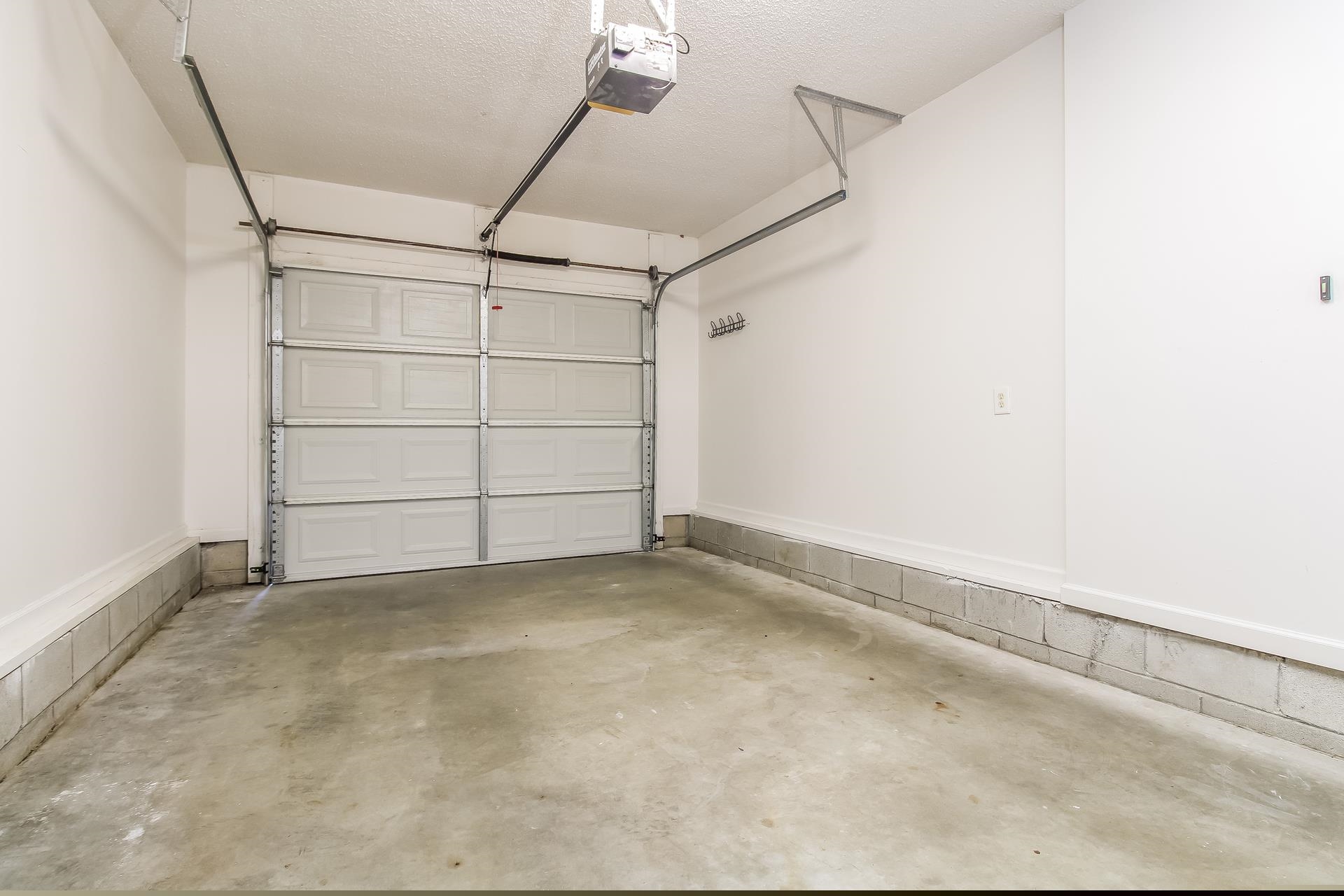2753 Winterbrook Dr Property Photo 16