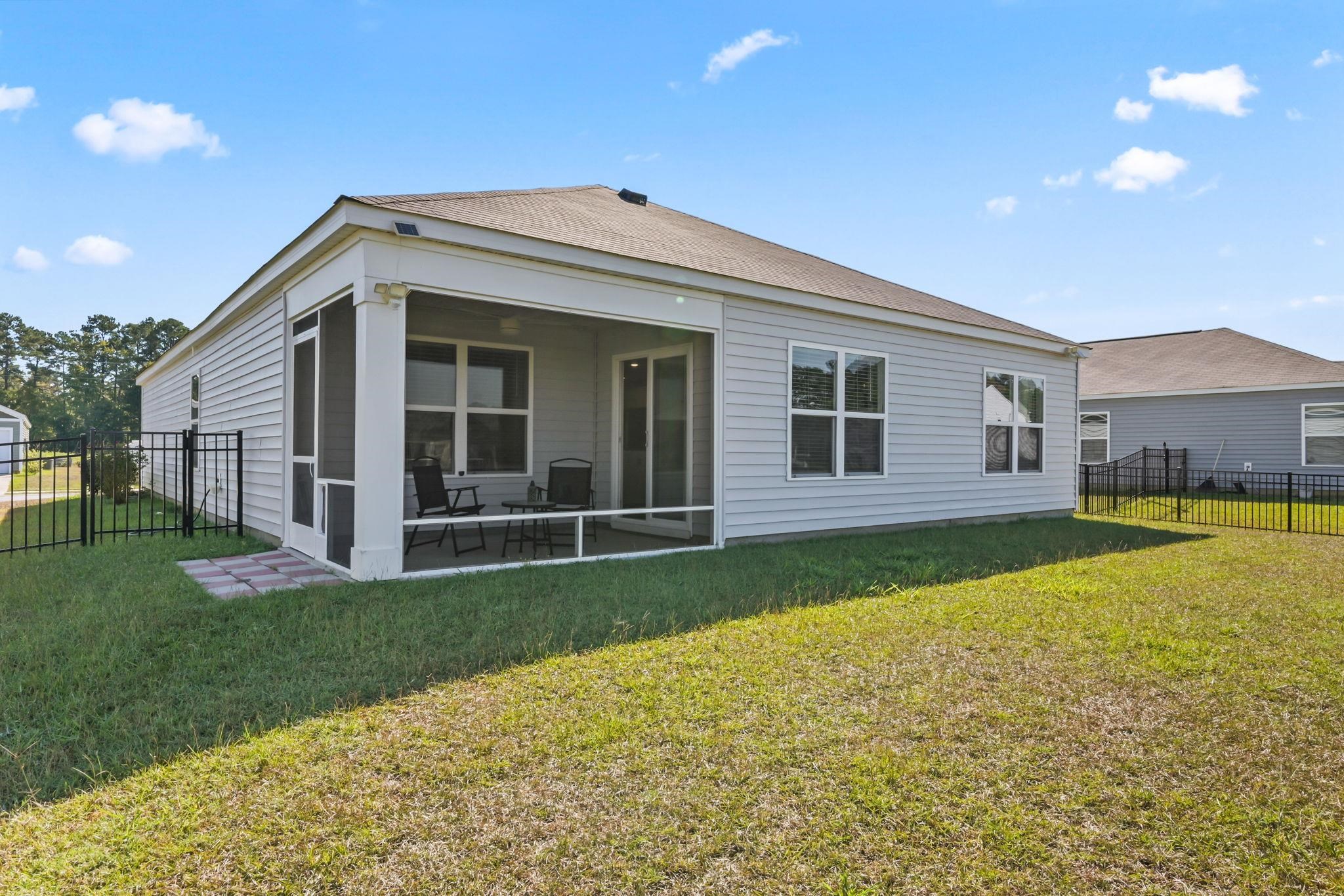 1031 Corn Husk Loop Property Photo 9