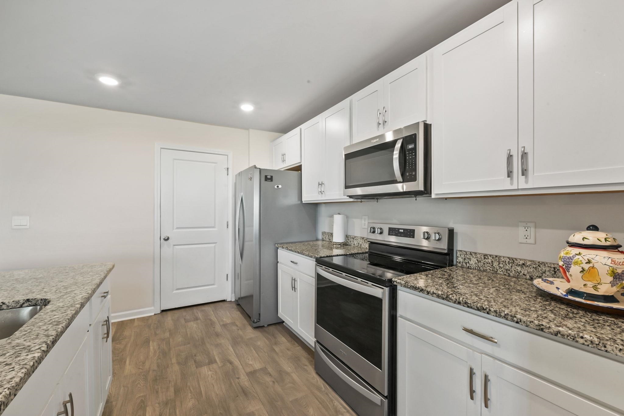 1031 Corn Husk Loop Property Photo 14