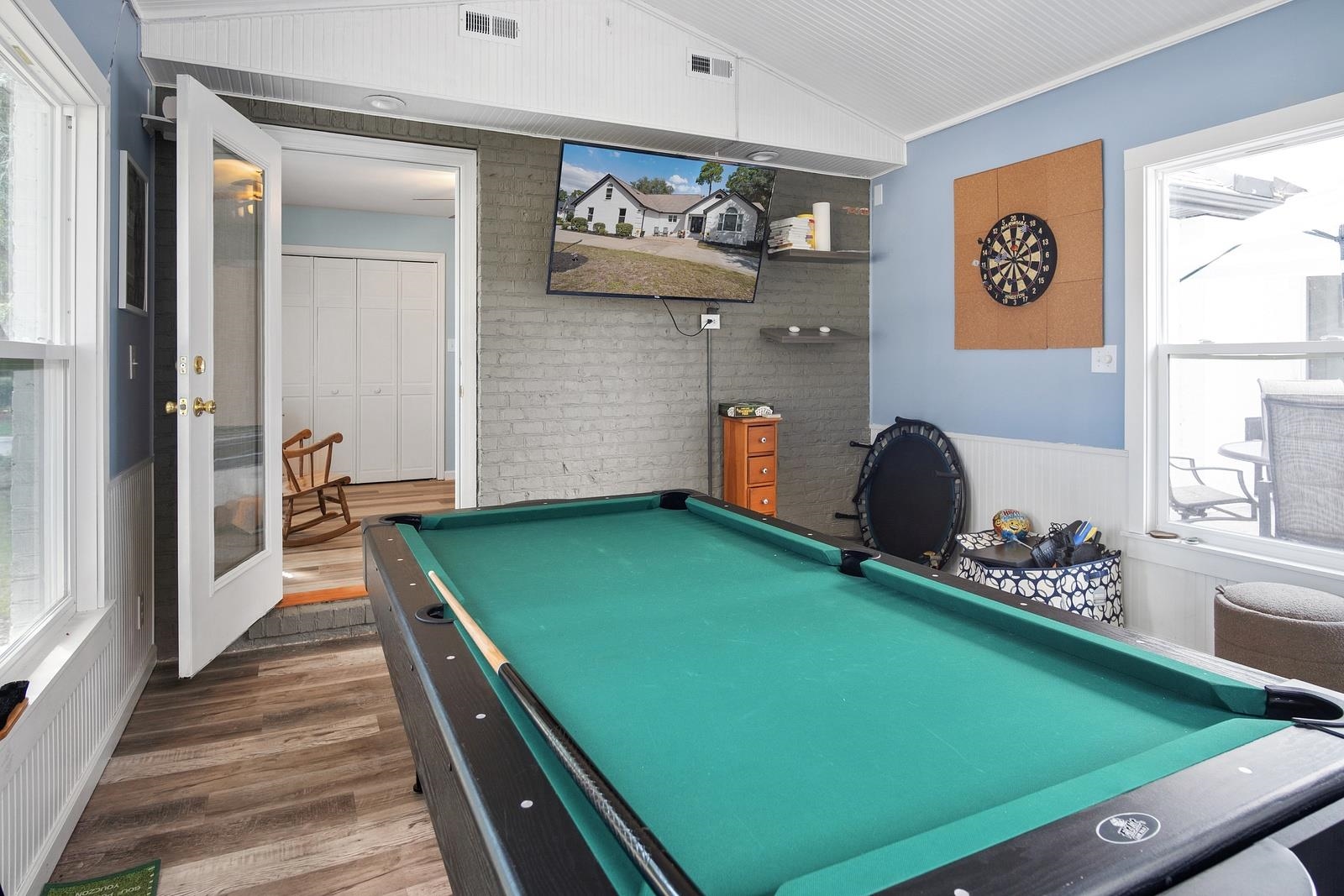 3099 Kings Ct. Property Photo 45