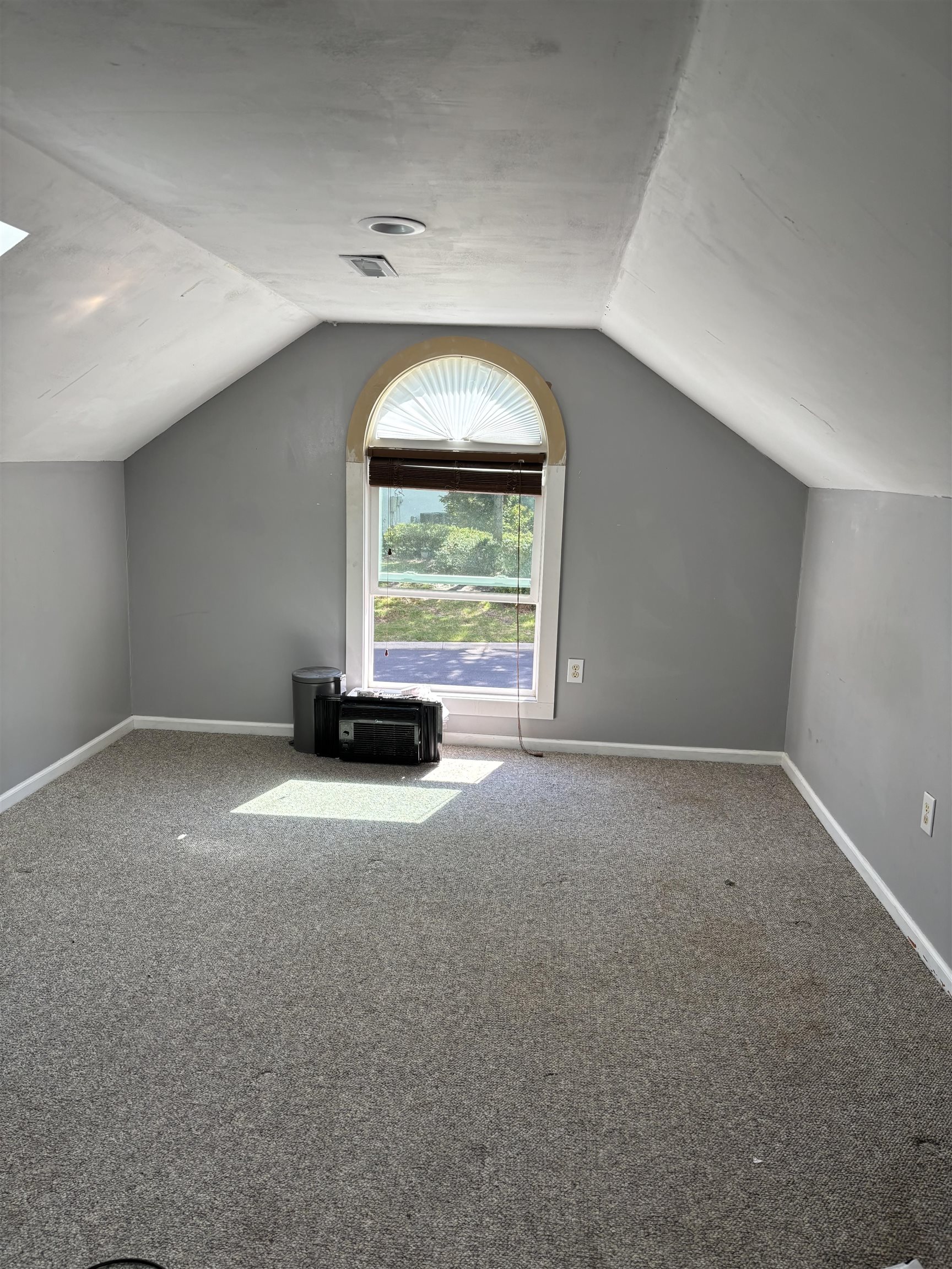 3099 Kings Ct. Property Photo 50
