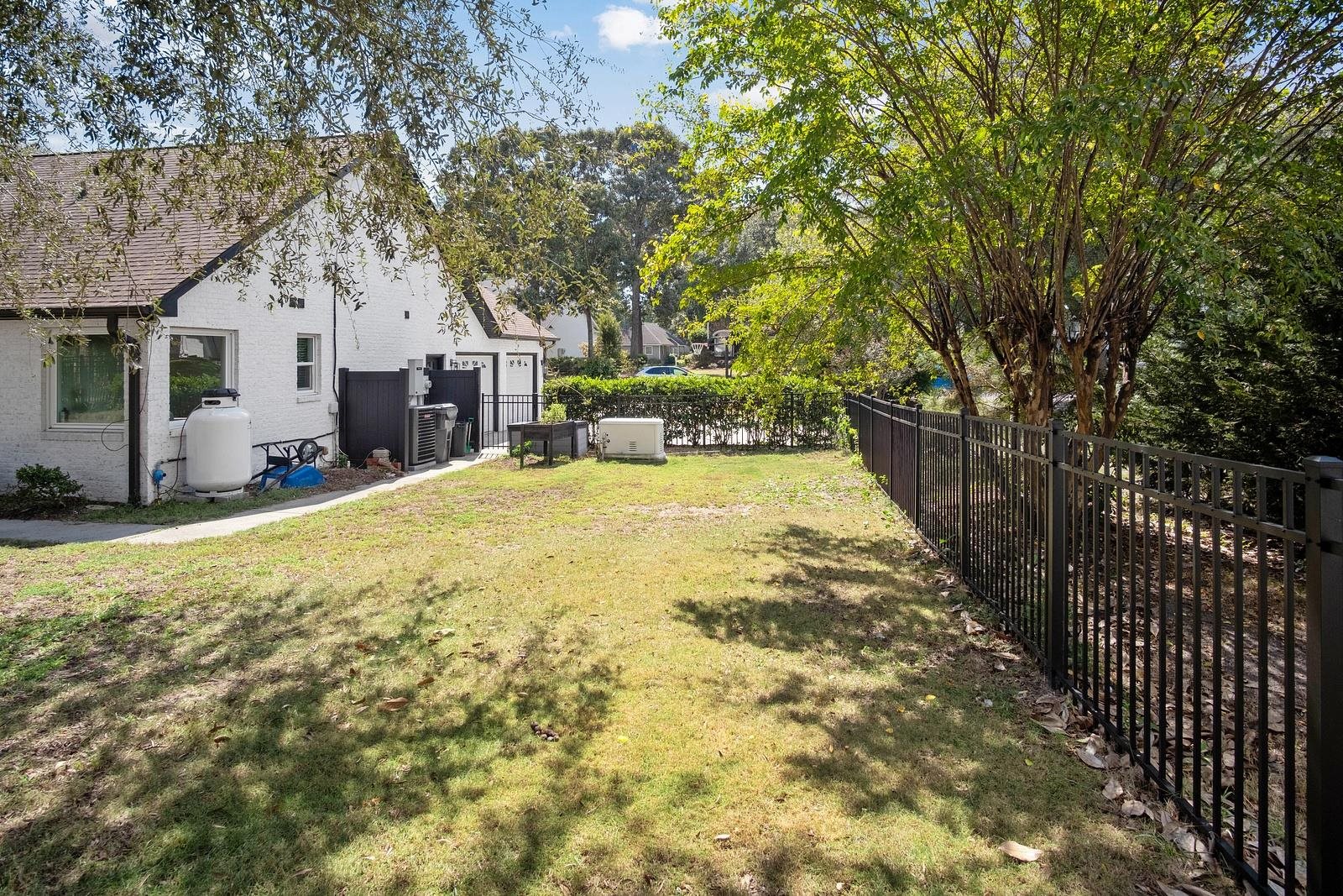 3099 Kings Ct. Property Photo 55