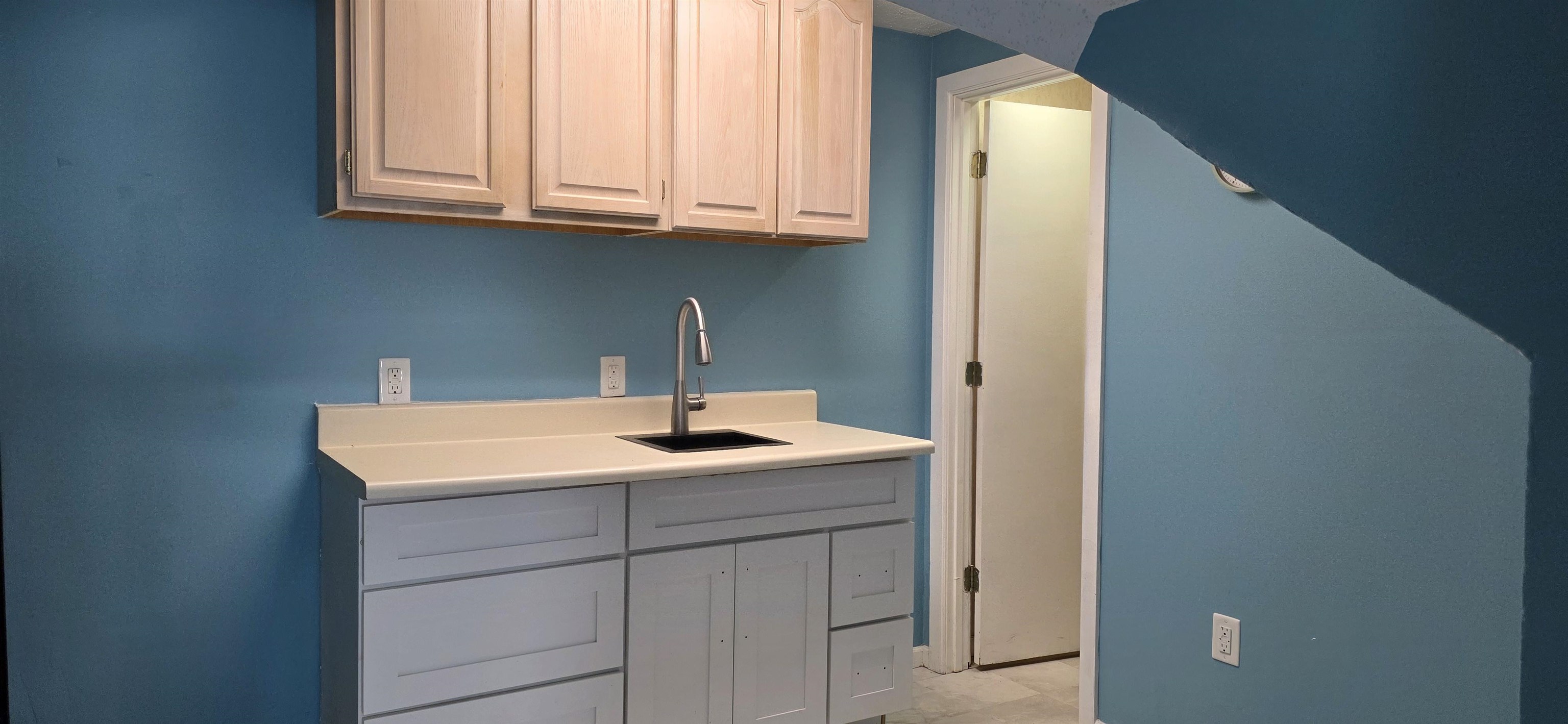 3099 Kings Ct. Property Photo 56