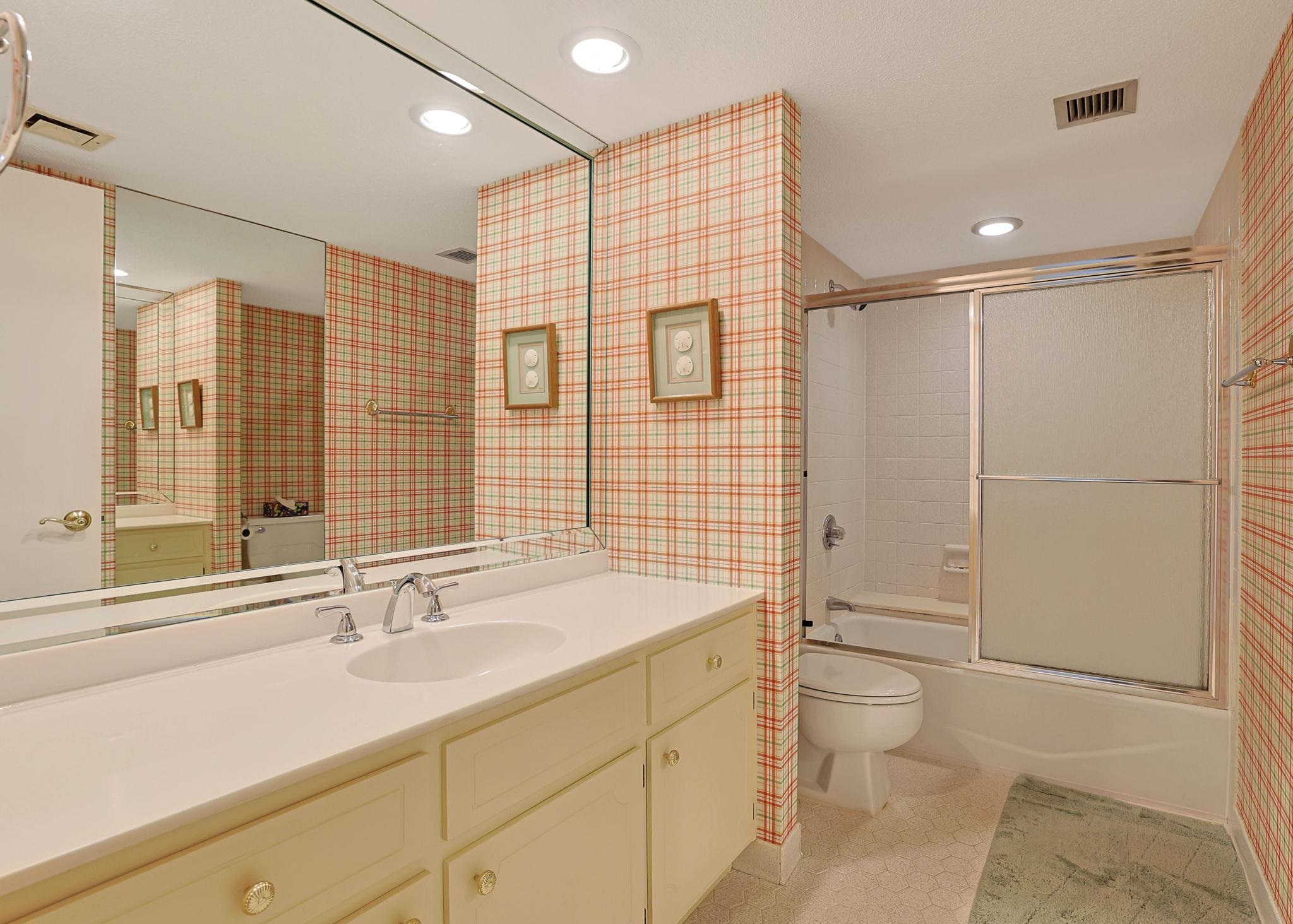 9650 Shore Dr. Property Photo 15