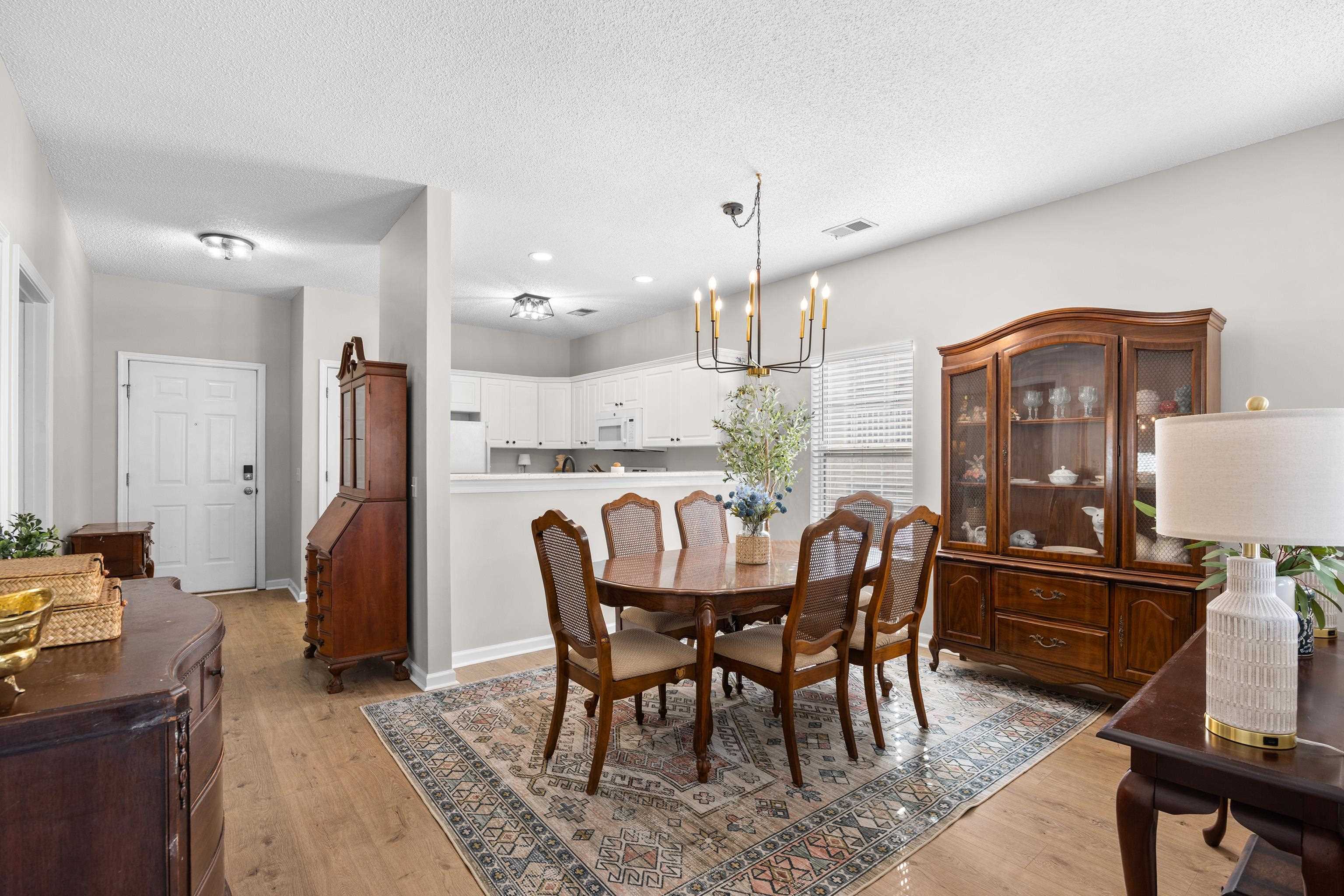 2030 Cross Gate Blvd Property Photo 12