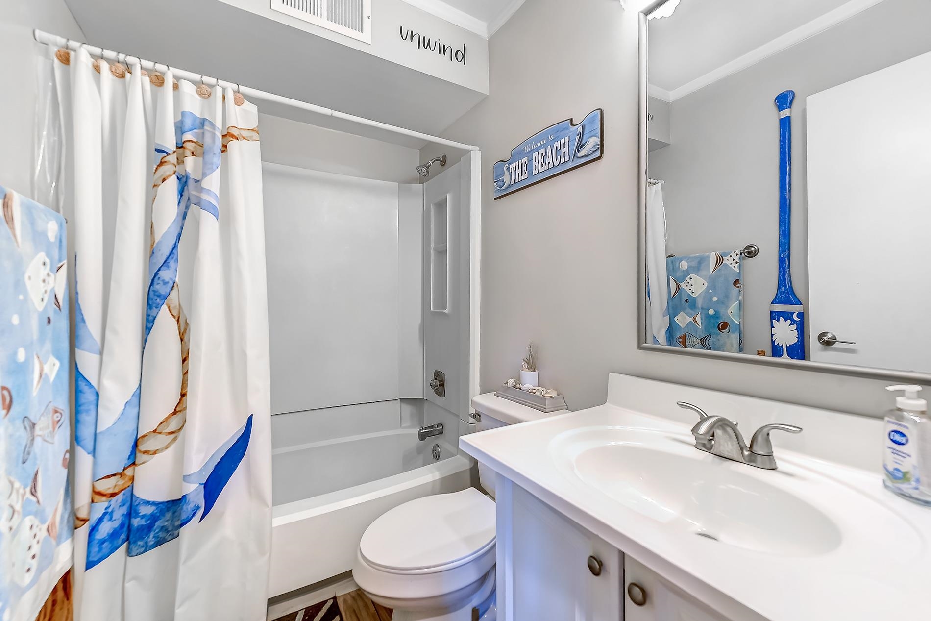 9661 Shore Dr. Property Photo 23