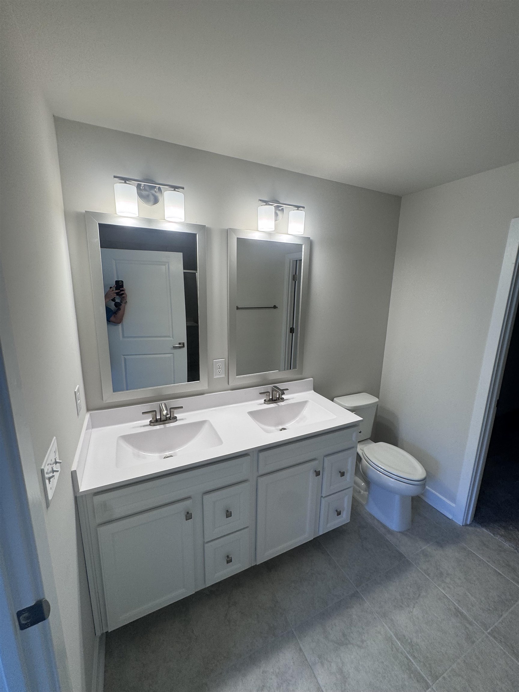 2376 Elowen Ln. Property Photo 10