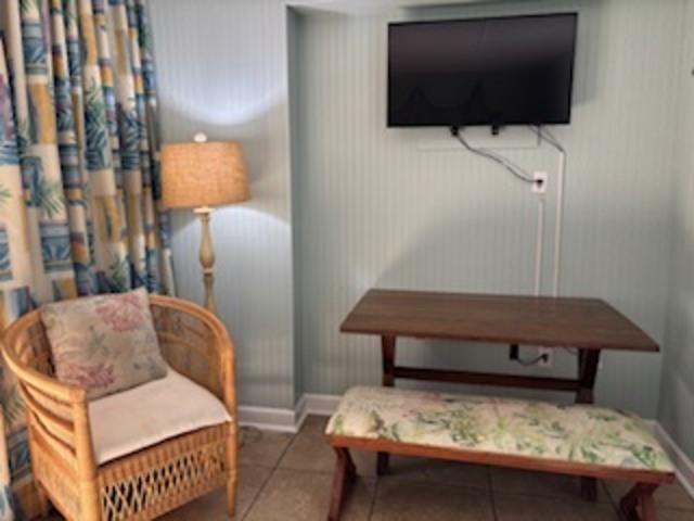 208 74th Ave. N Property Photo 4