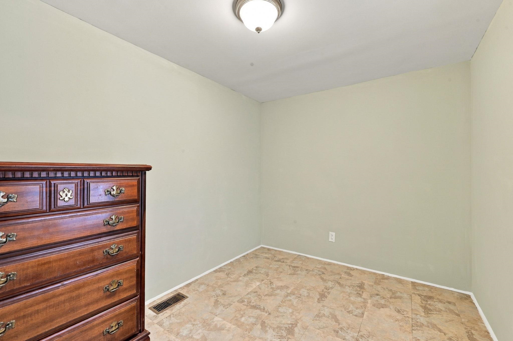 4516 Willet St. Property Photo 9