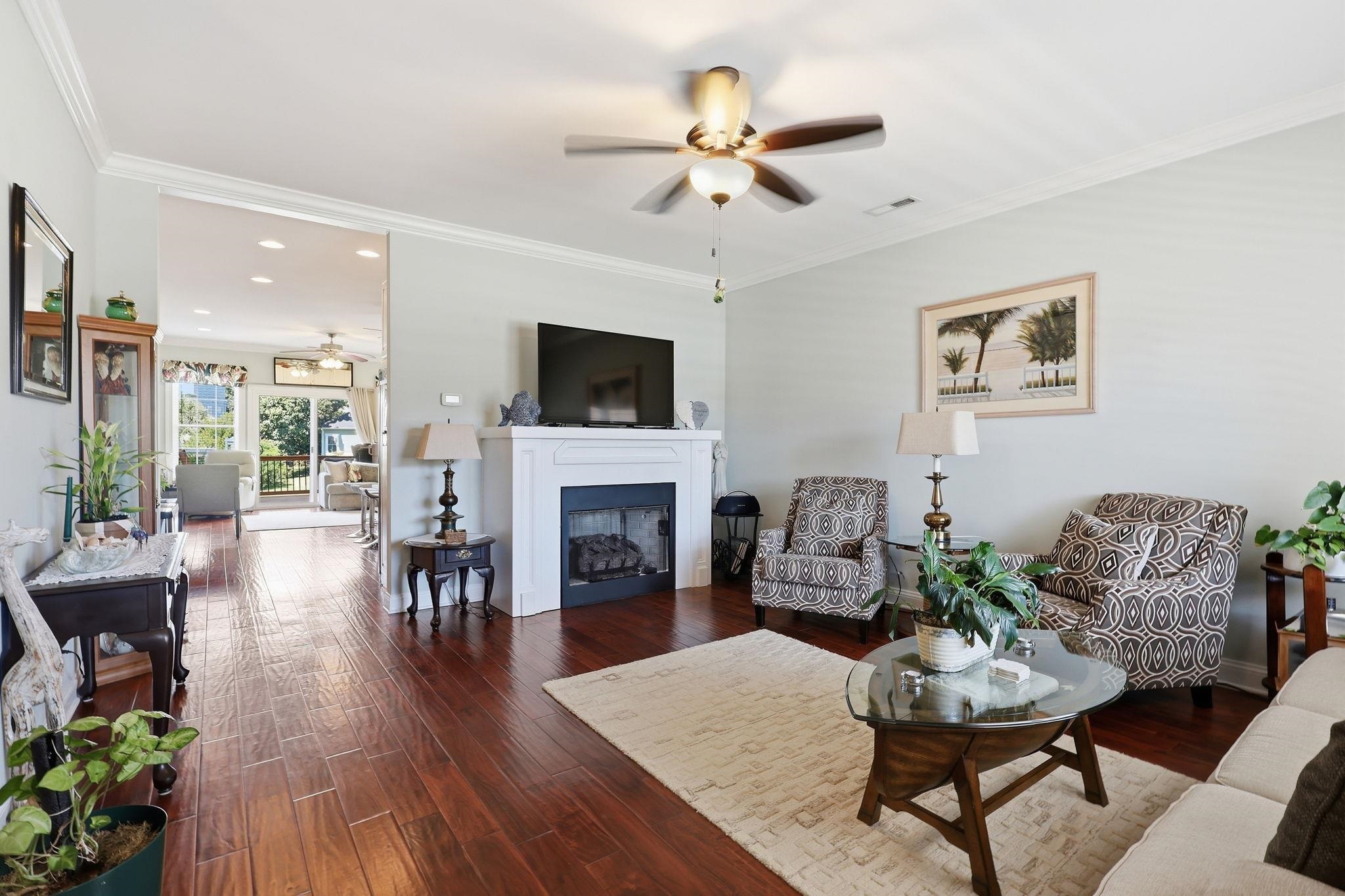 2209 Gazebo Ct. Property Photo 6