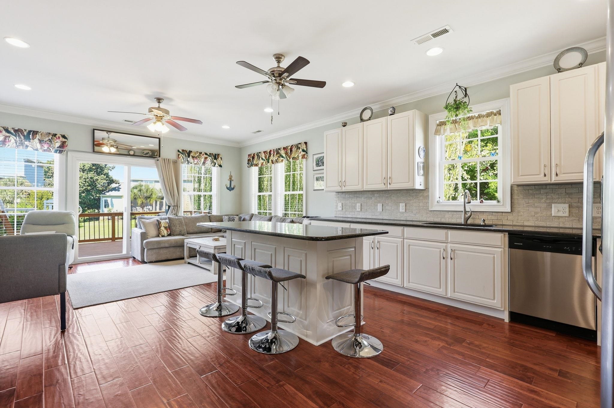 2209 Gazebo Ct. Property Photo 8