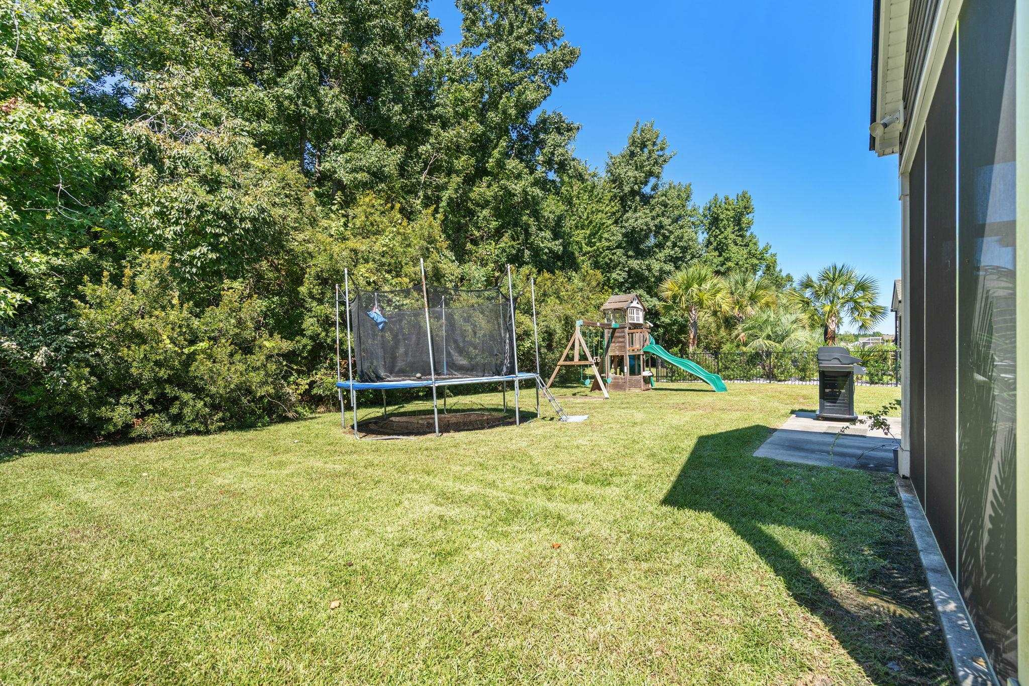 695 Greta Loop Property Photo 40