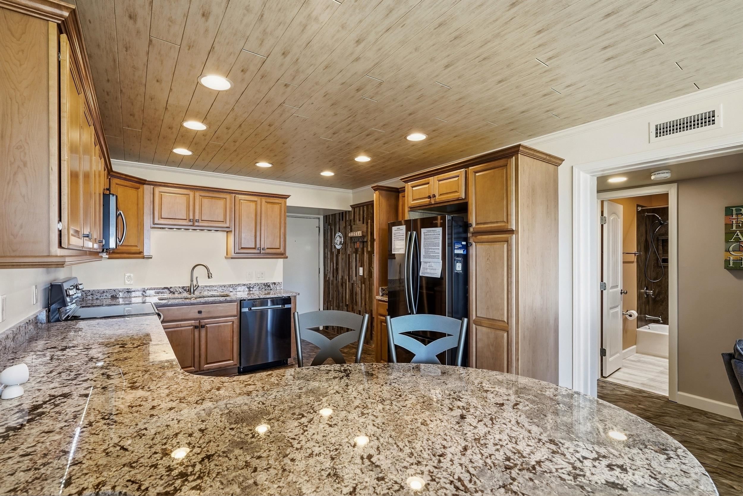 5601 N Ocean Blvd. Property Photo 8