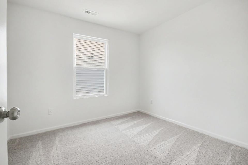 125 Cottonwood Dr. Property Photo 3