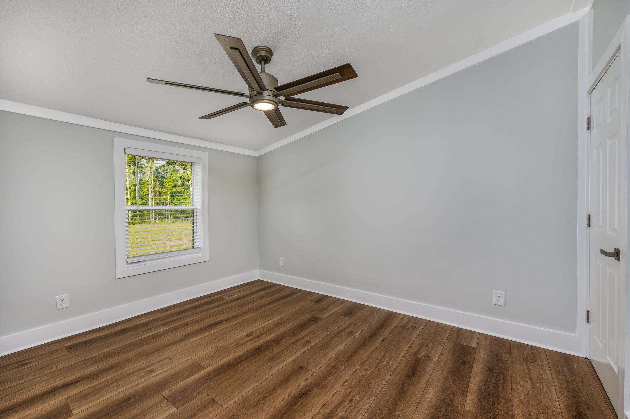 4439 Old Tram Rd. Property Photo 11