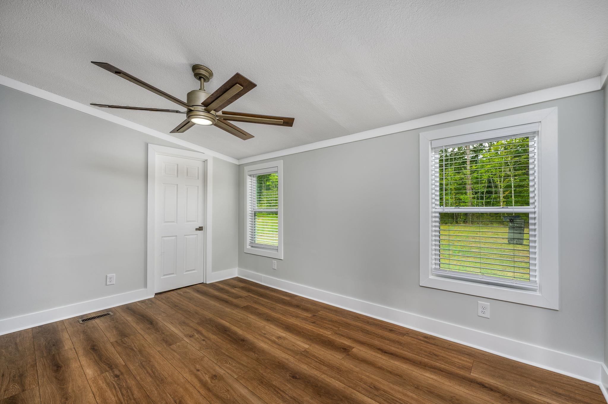 4439 Old Tram Rd. Property Photo 16