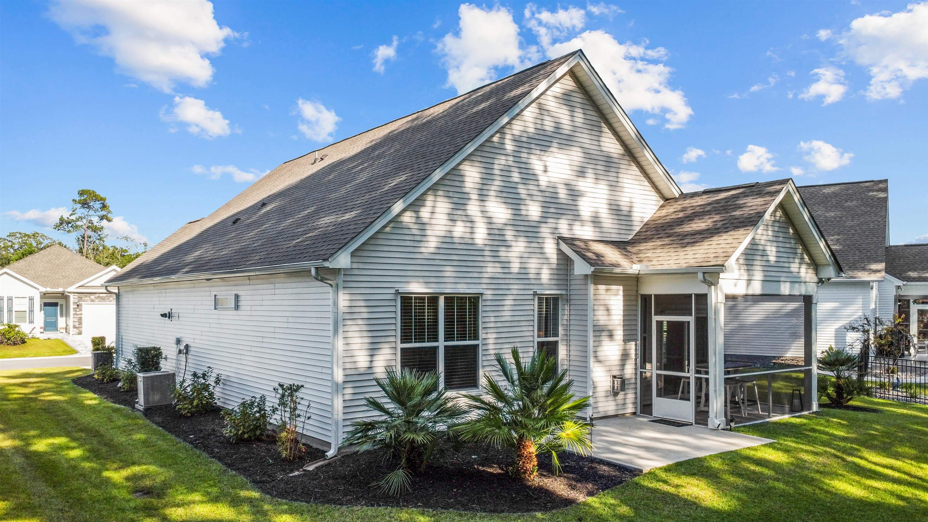 211 Sundew Loop Property Photo 4