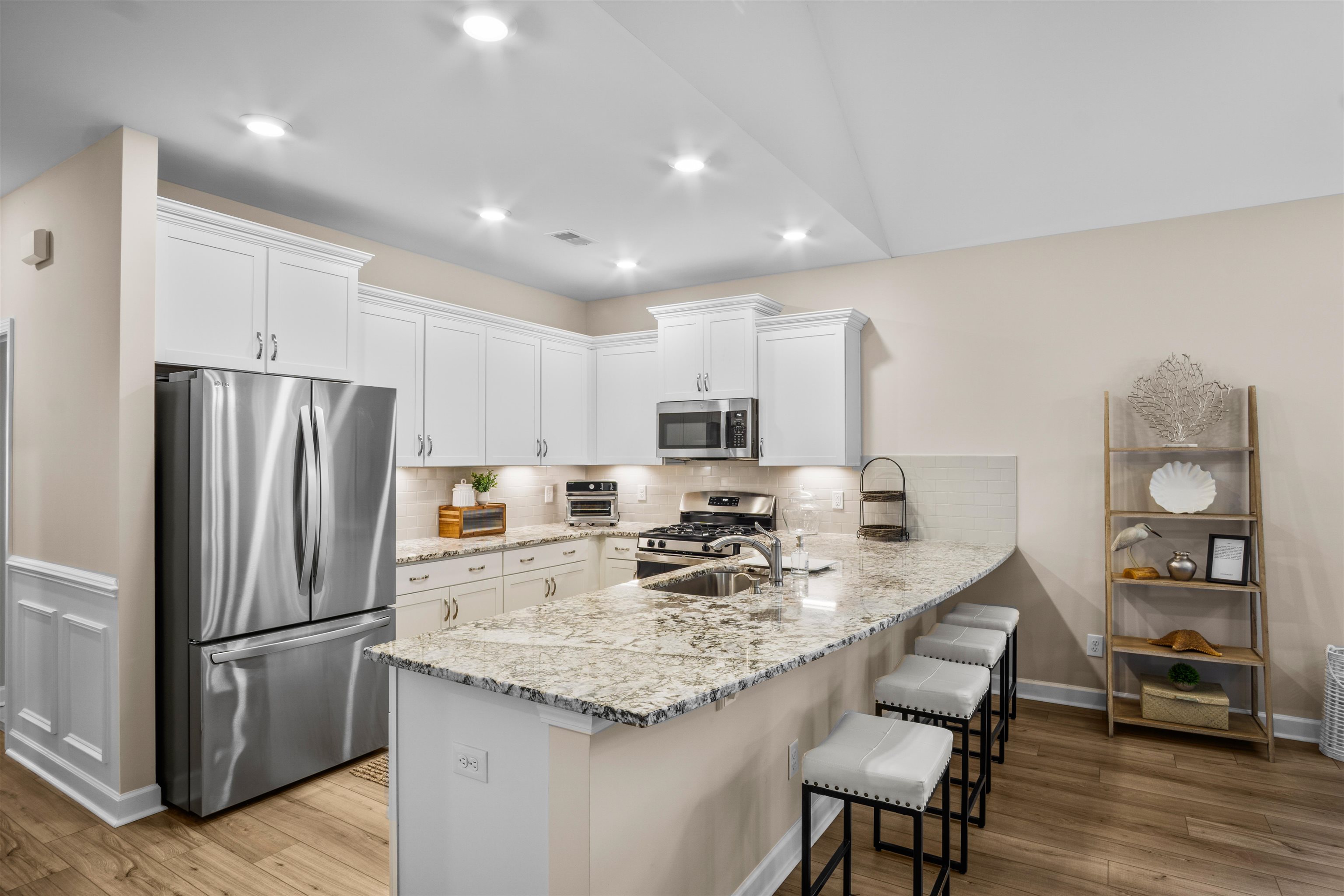 211 Sundew Loop Property Photo 8