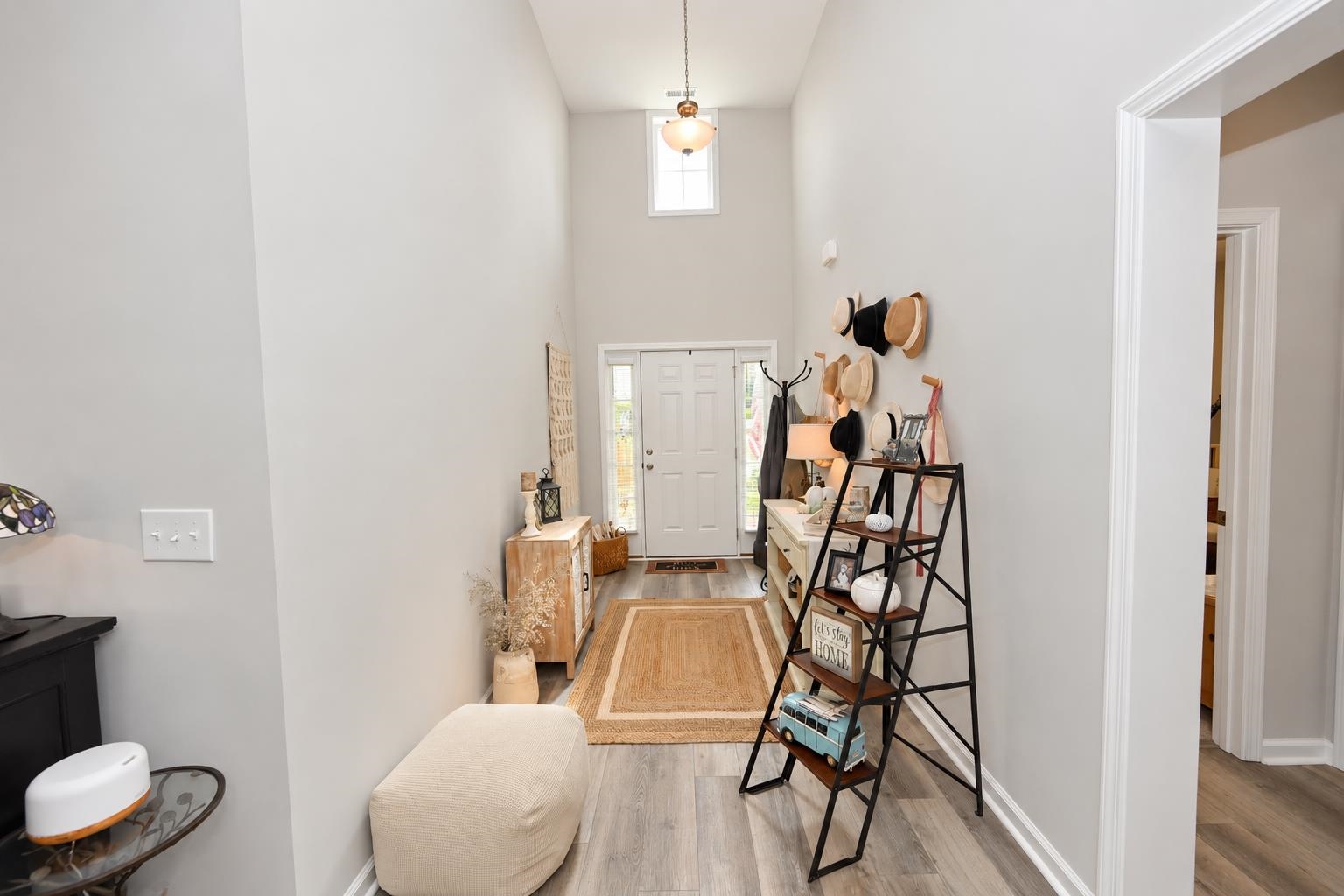 240 Lakota Loop Property Photo 3