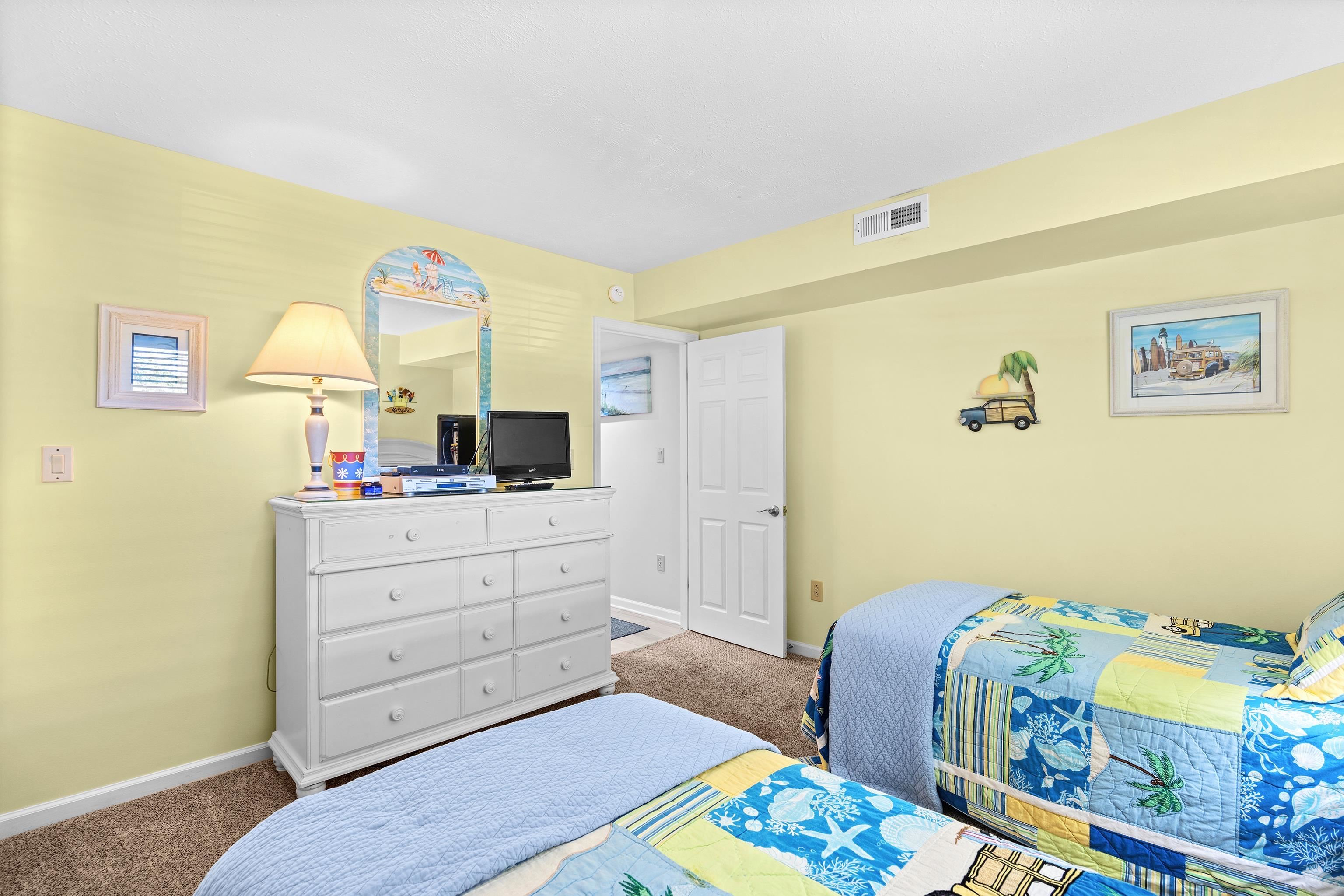 5507 N Ocean Blvd. Property Photo 24