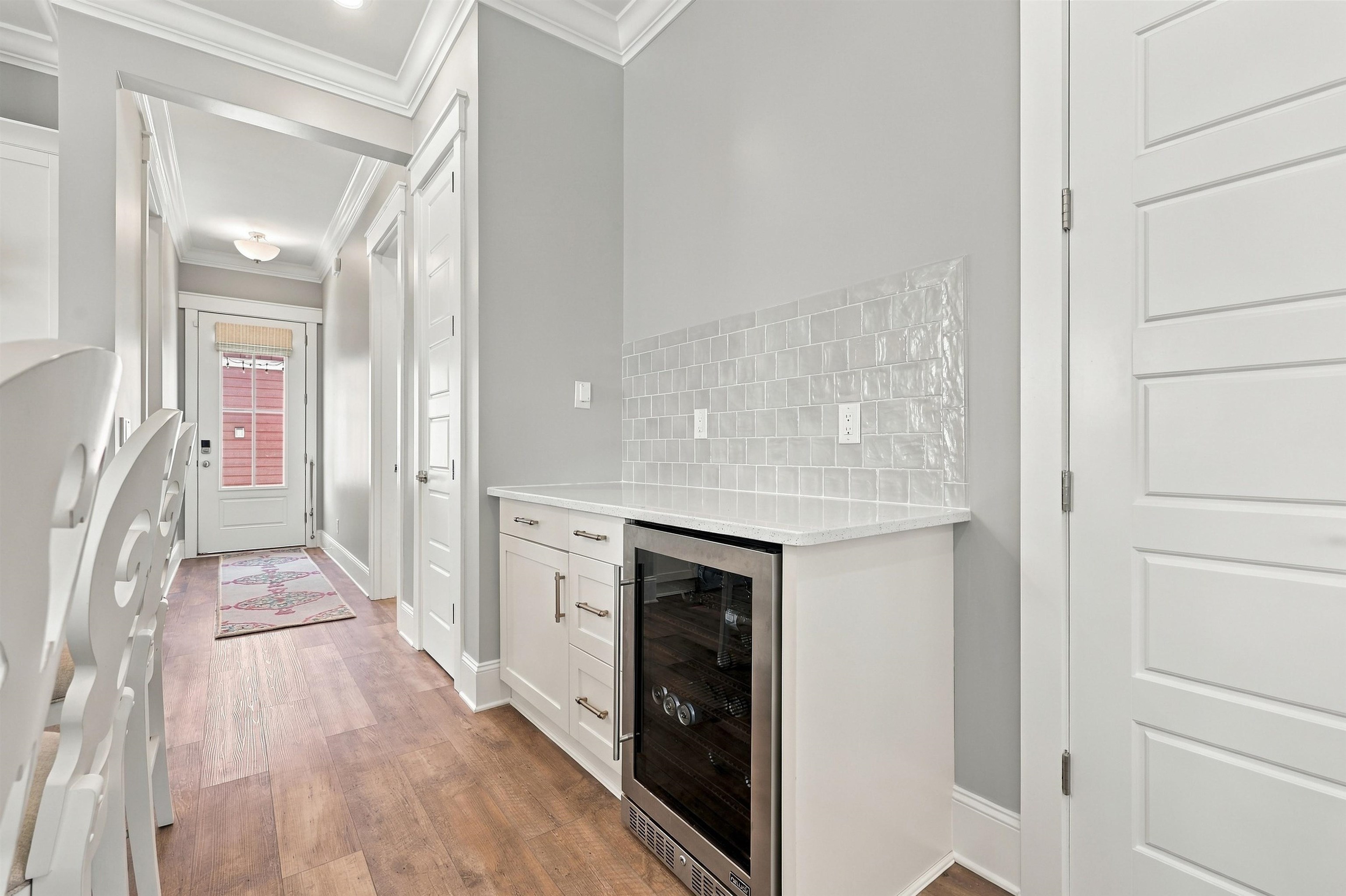 8086 Laurel Ash Ave. Property Photo 12