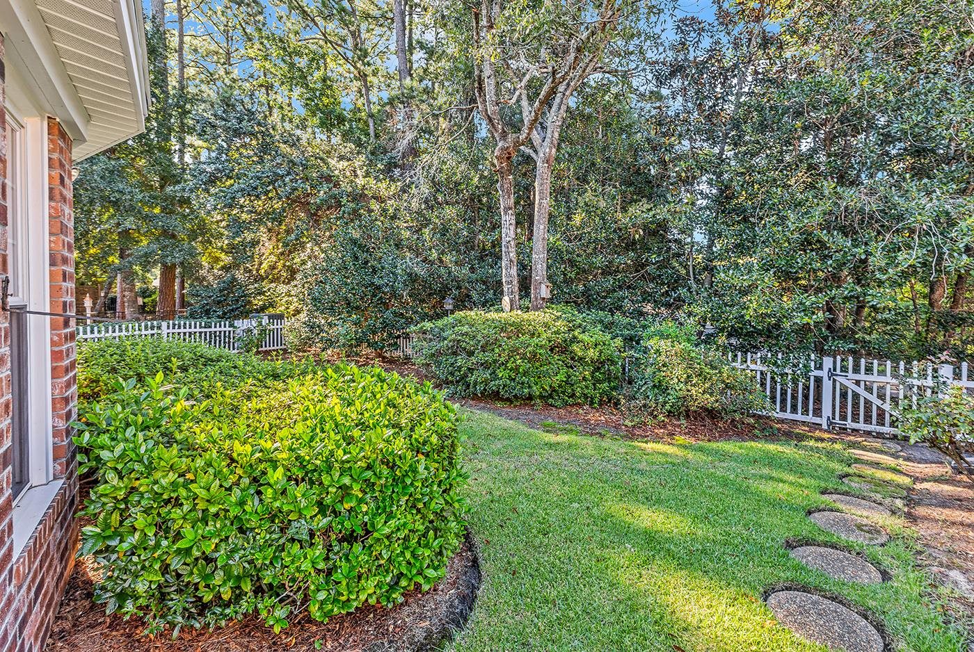 205 Berwick Dr. Property Photo 25