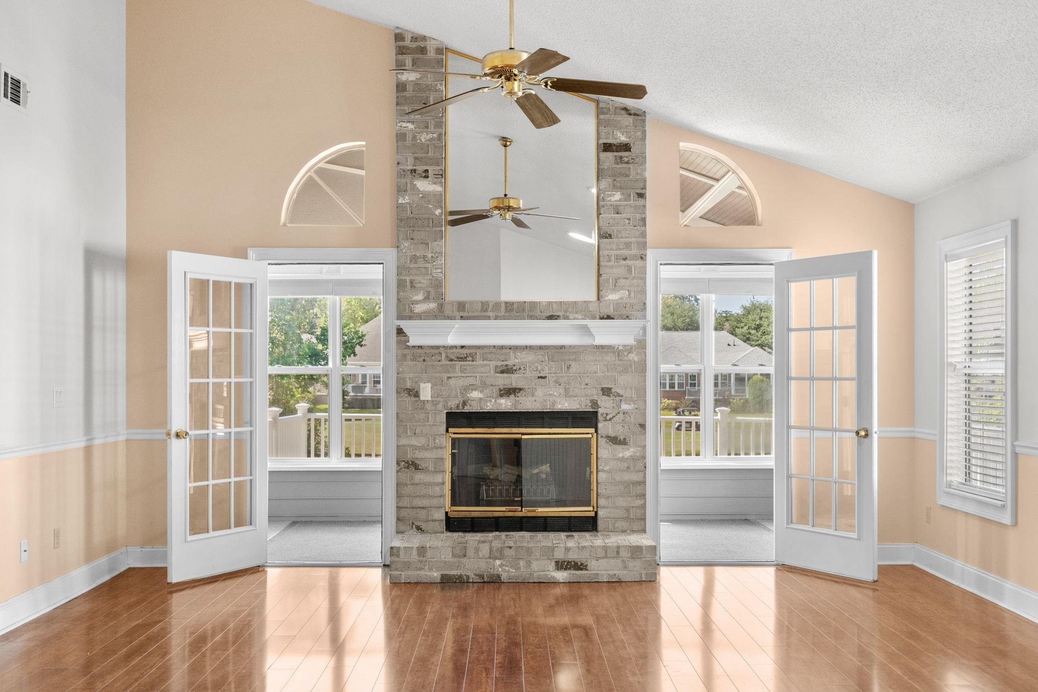 910 Knoll Dr. Property Photo 31
