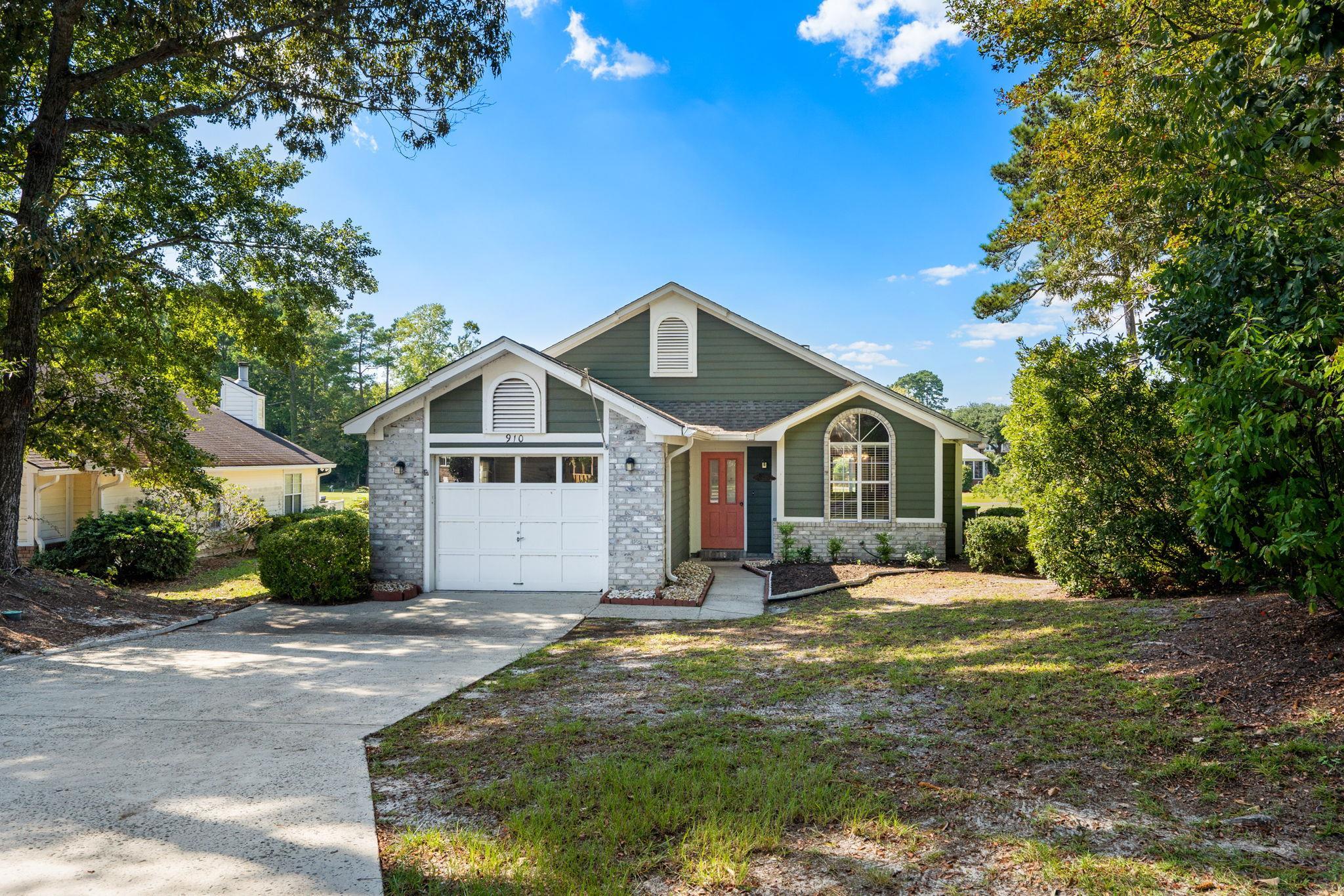 910 Knoll Dr. Property Photo 44