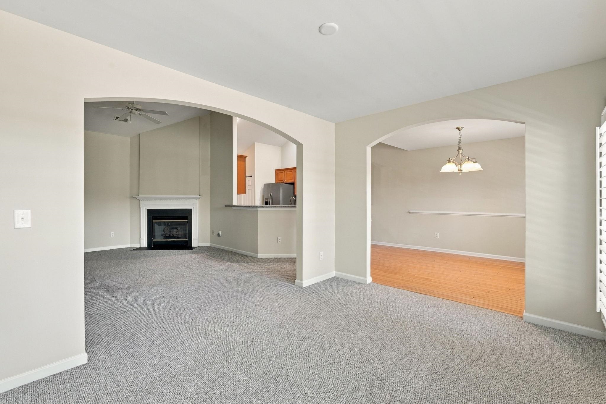 322 Whitchurch St. Property Photo 6