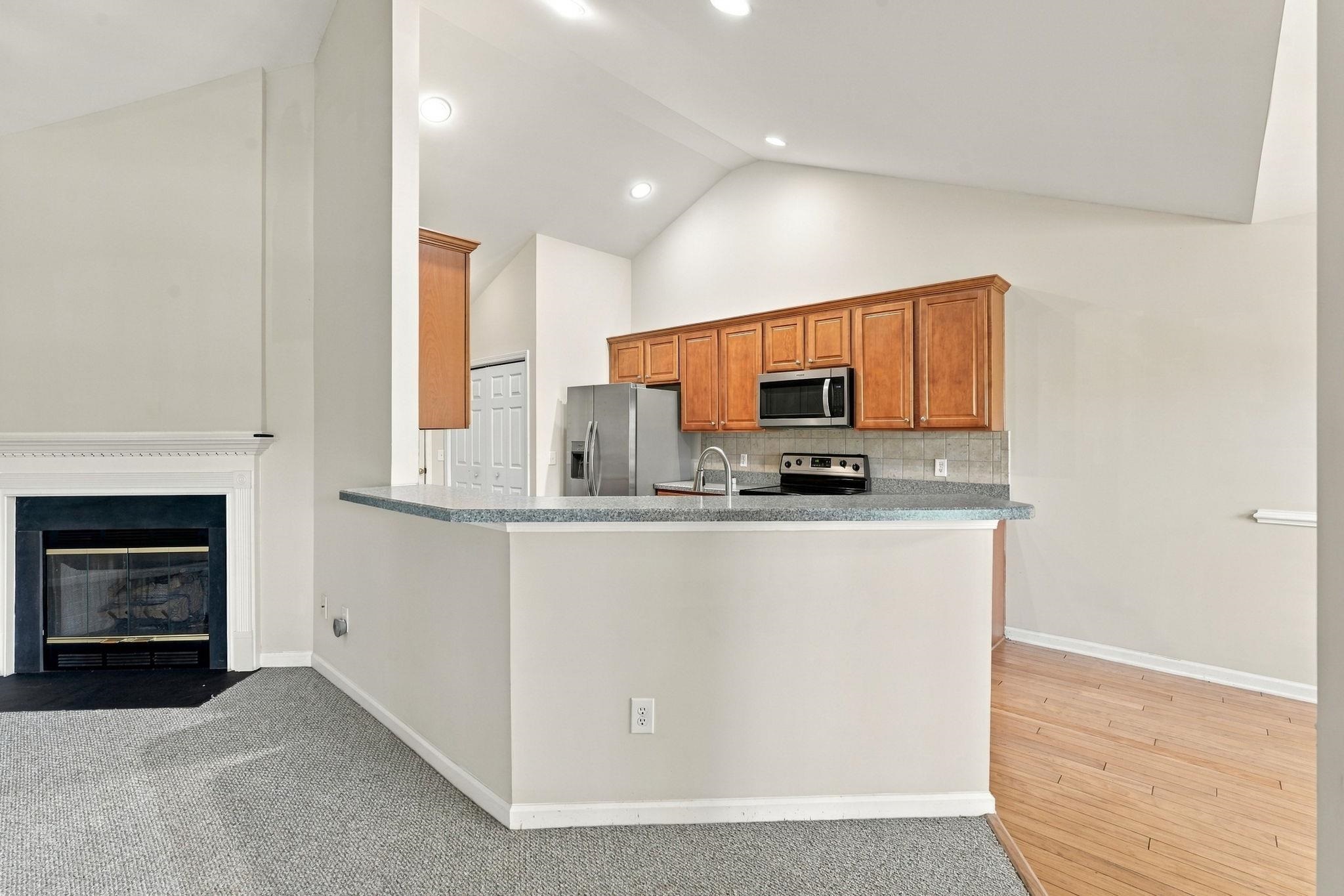 322 Whitchurch St. Property Photo 7