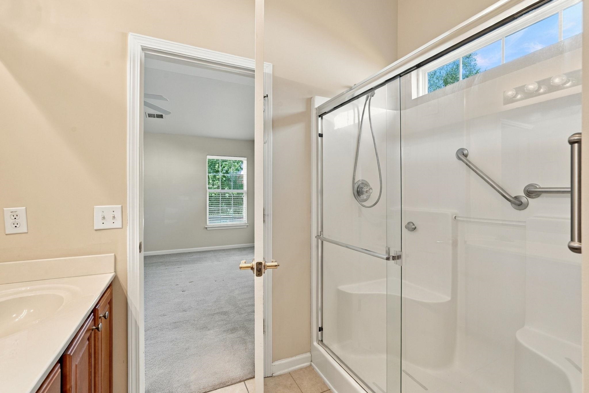 322 Whitchurch St. Property Photo 20